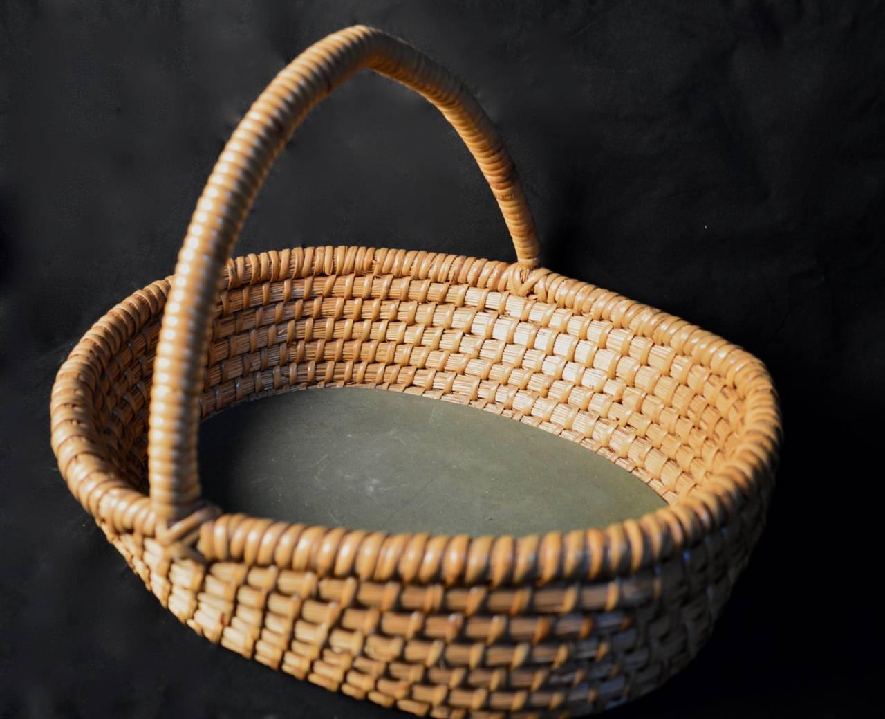 Two Vintage Belgian Farm Baskets, circa 1920 In Good Condition For Sale In Antwerp, BE