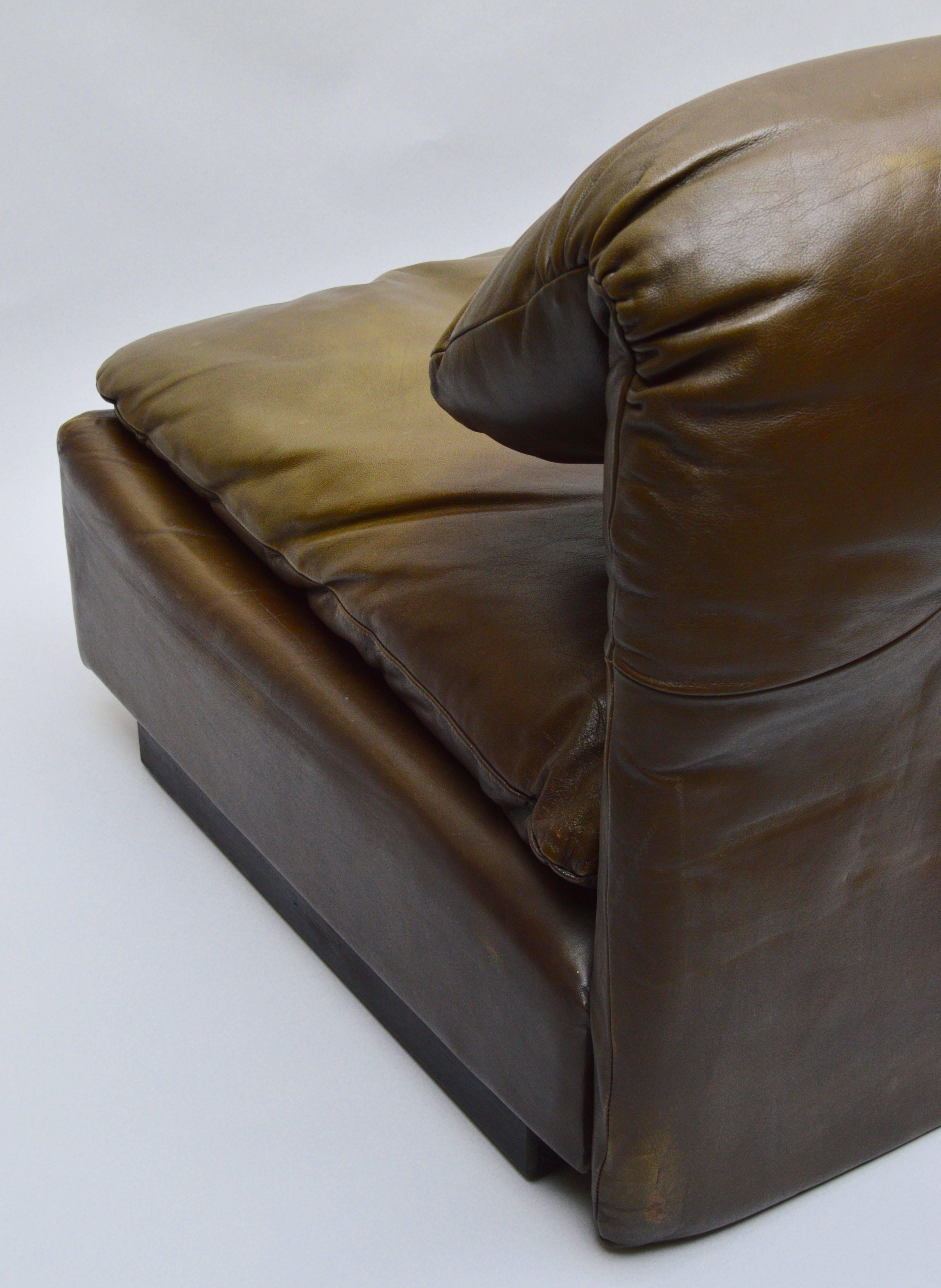 1970s Roche Bobois Leather Two-Seat Sofa In Good Condition In Antwerp, BE