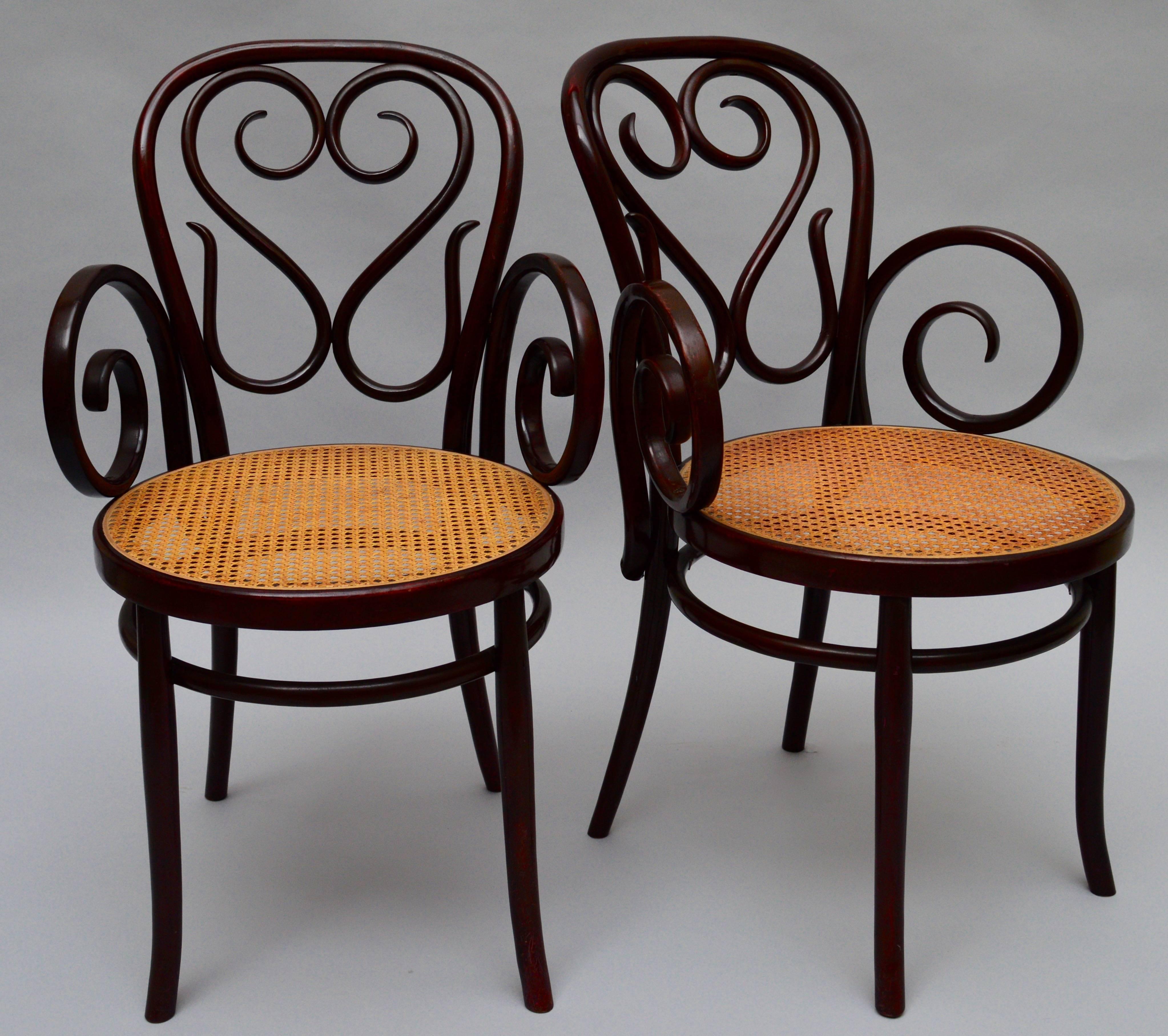 Beaux Arts Italian Bentwood Armchairs in the Manner of Thonet