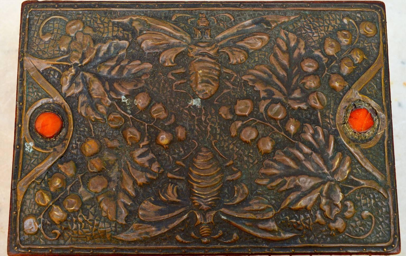 Belgian Art Nouveau Embossed Copper Box, circa 1900 In Fair Condition In Antwerp, BE