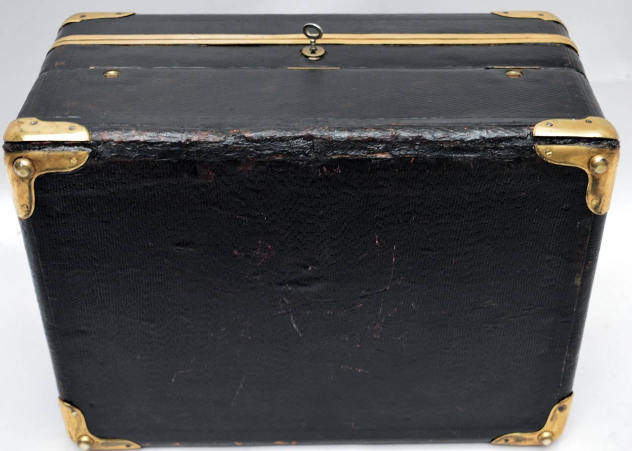 French Leather Box with Brass Mounts for Jewelry and Writing, circa 1900 5