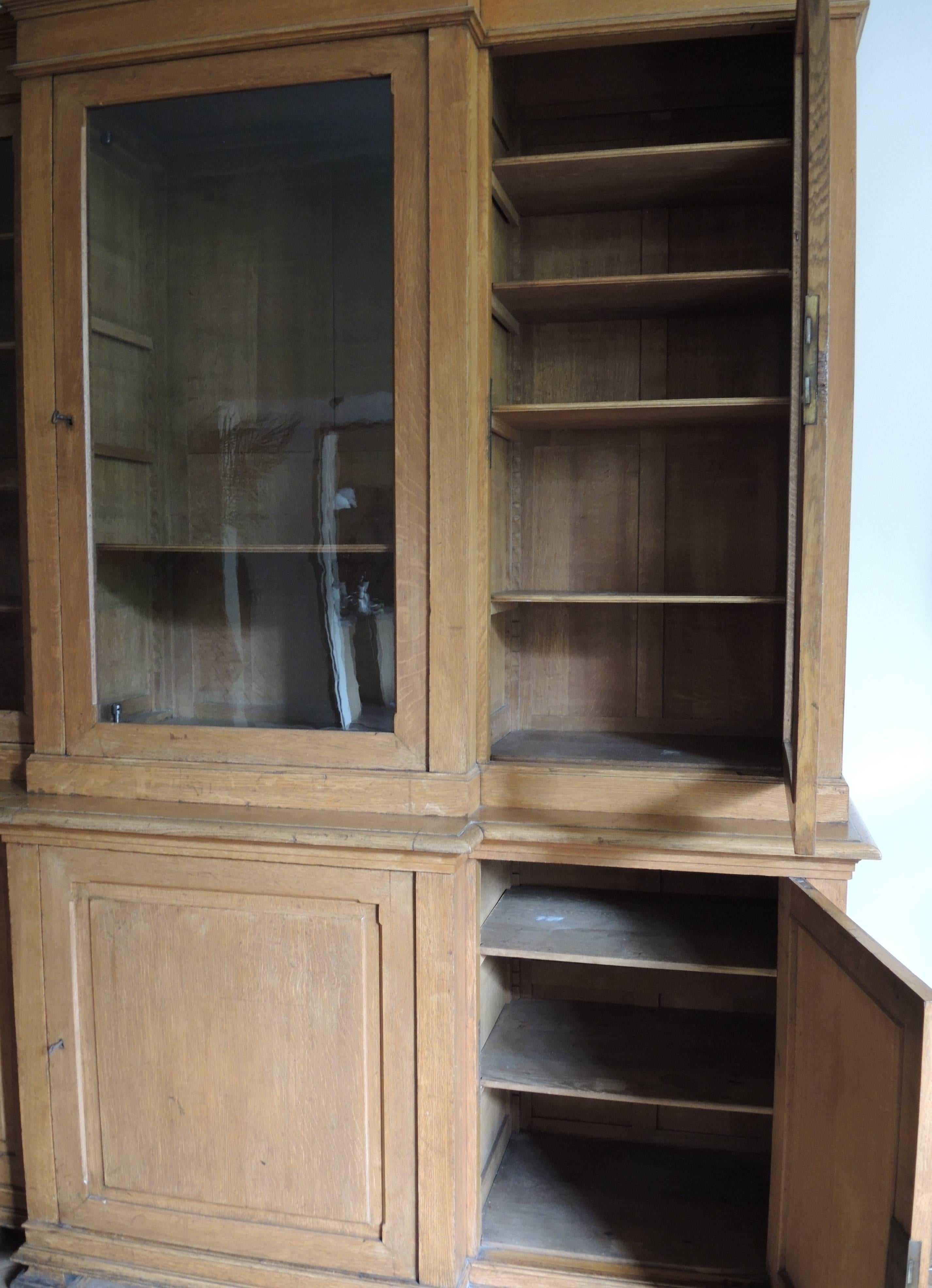 19th Century Belgian Oak Breakfront Bookcase 1