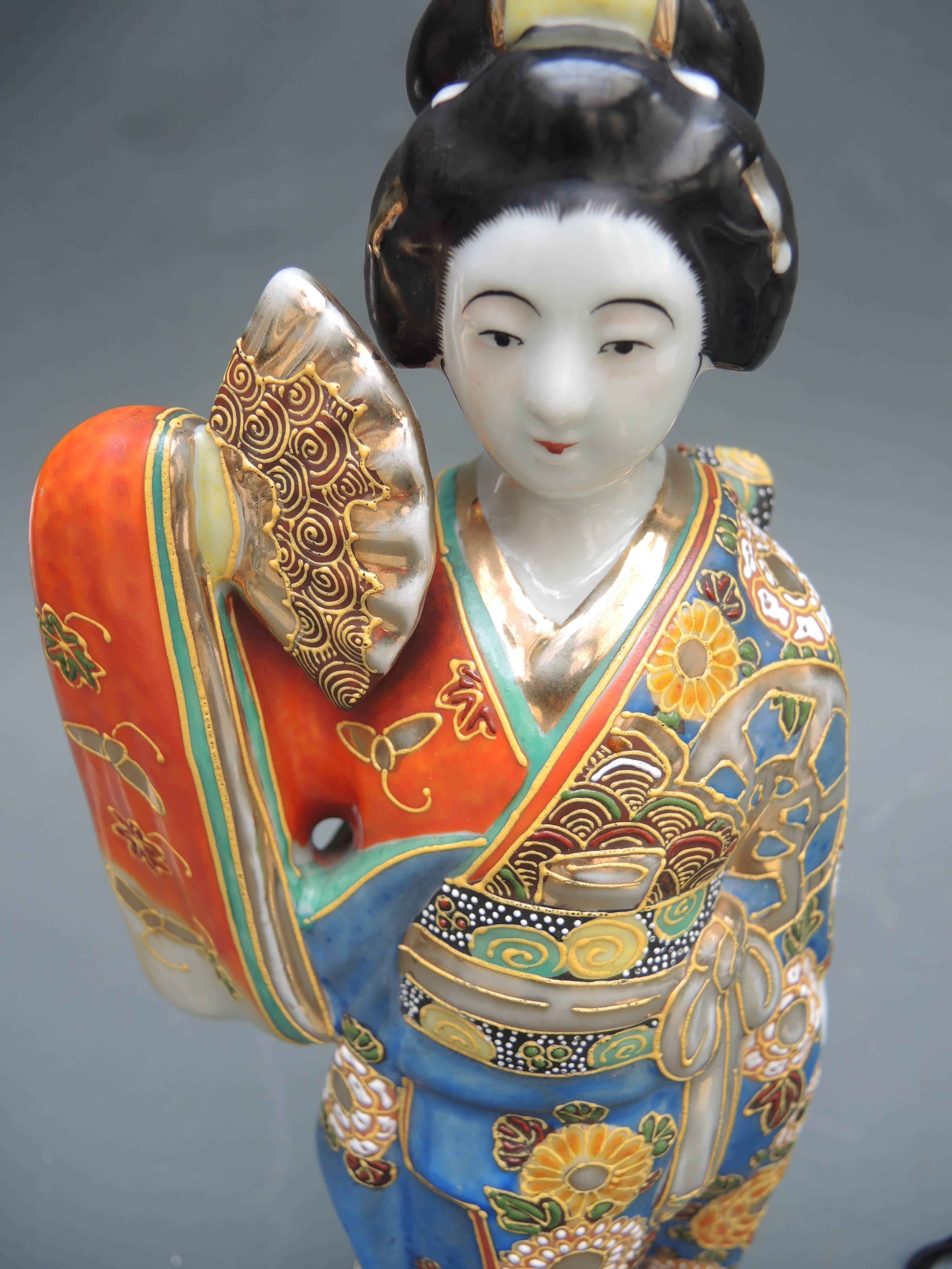 vintage geisha lamp