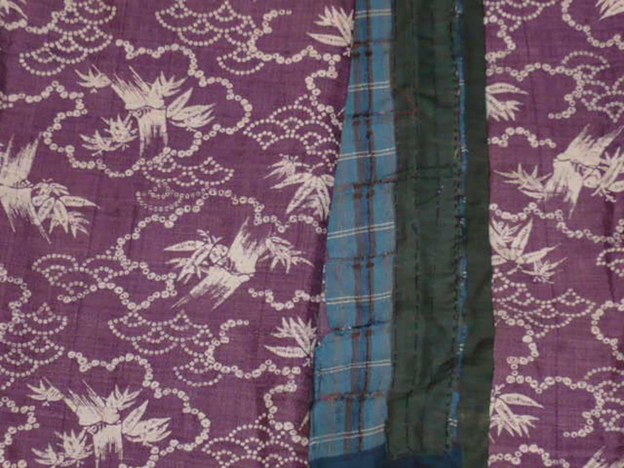 Japanese Juban Kimono Made from Patches of 18th and 19th Century Fabric In Fair Condition For Sale In Antwerp, BE