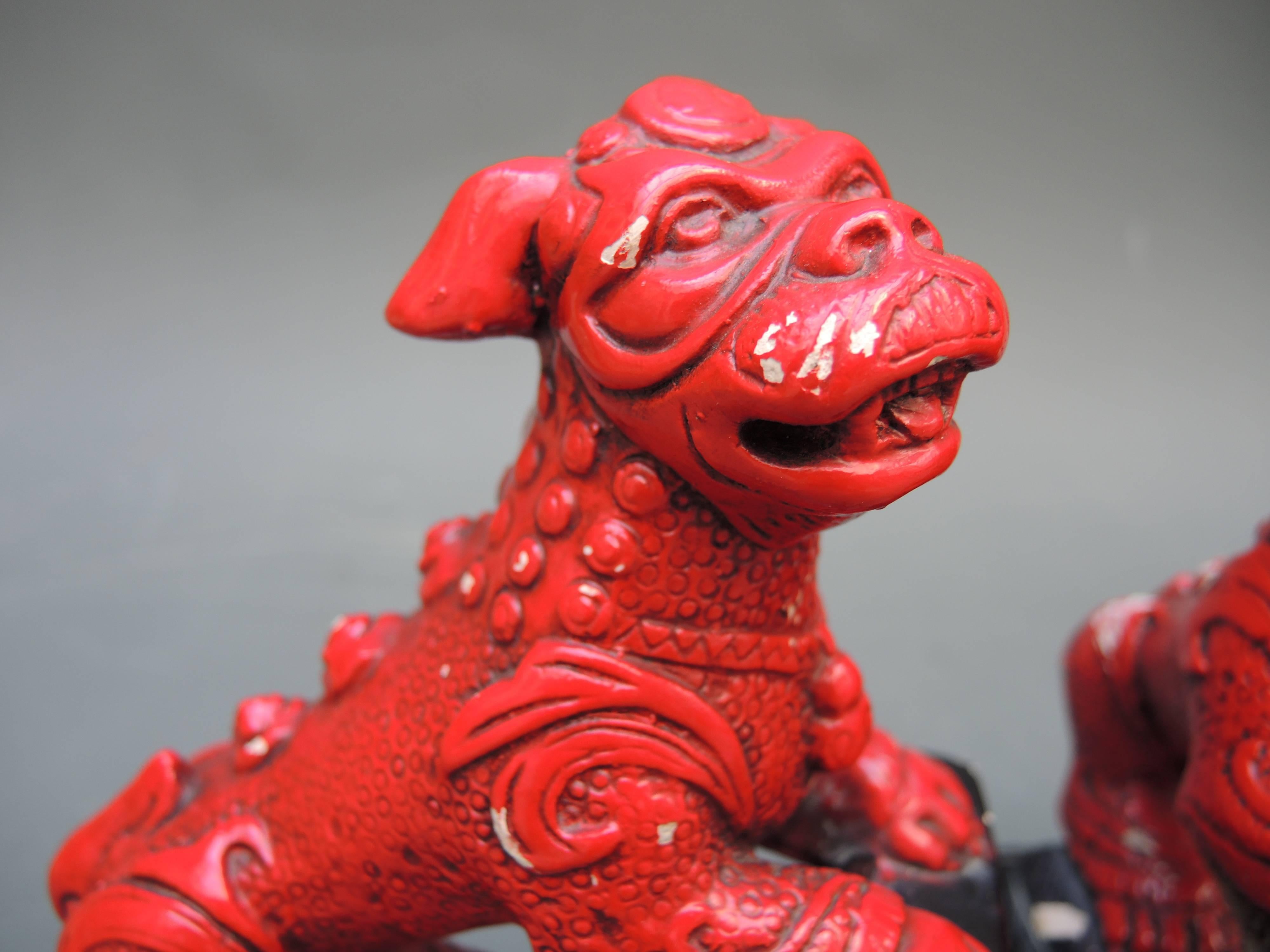 20th Century Pair of Hollywood Regency Red Lacquered Chinoiserie Foo Dog Book End Sculptures