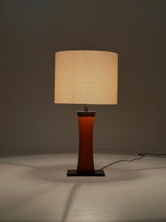 Lampe de table italienne en teck du milieu du siècle dernier