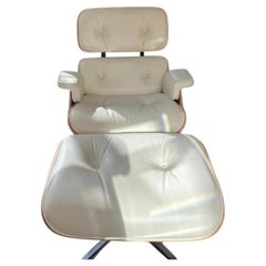 Herman Miller Eames Lounge Chair & Ottoman, Ivory Leather & Palisander Rosewood