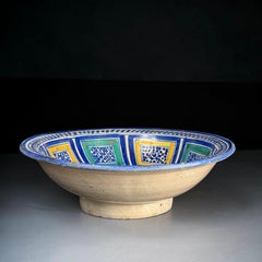 19th Century, Rare Moroccan Earthenware Bowl, Fès, Morocco, 10.8 in