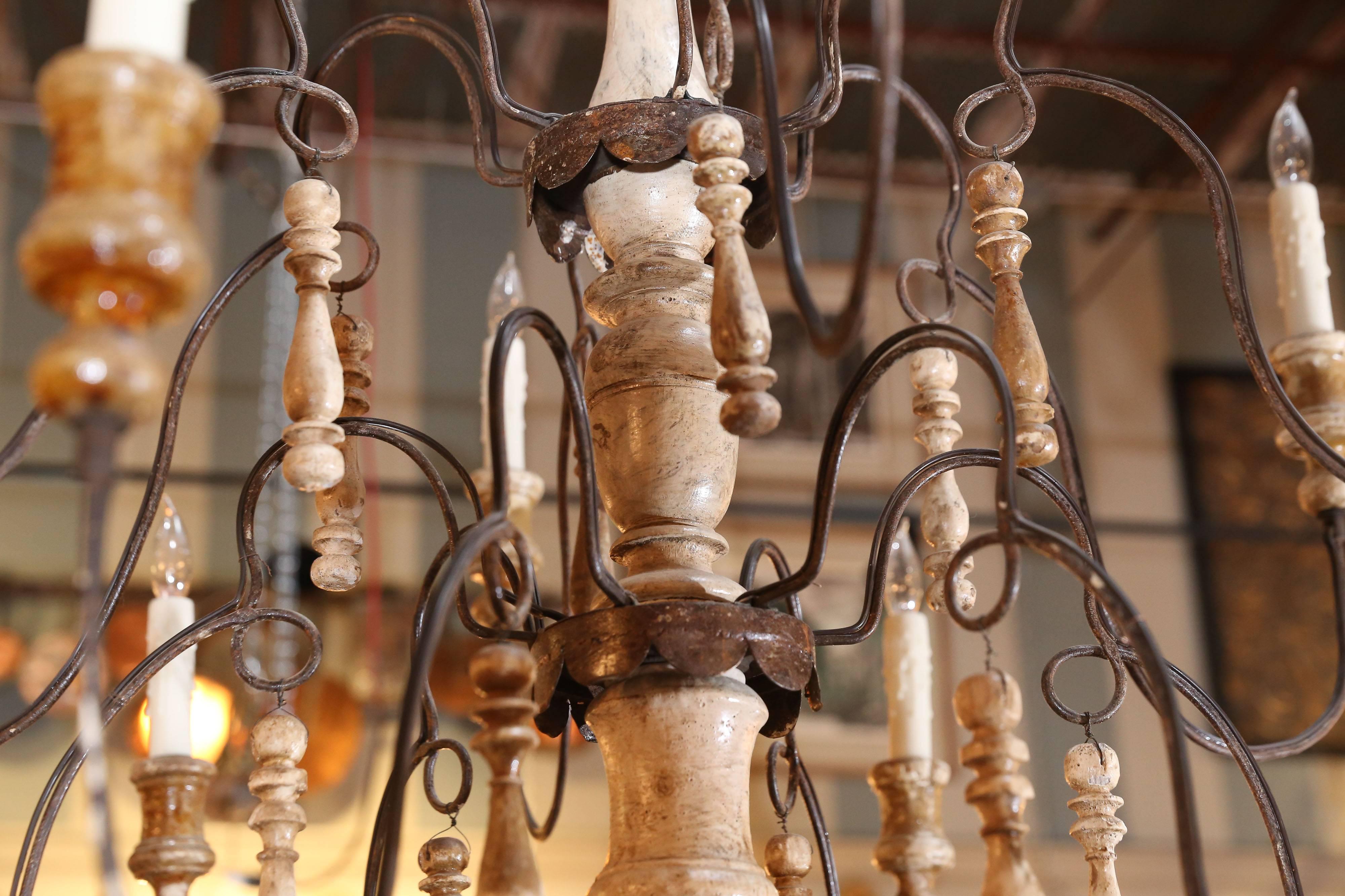 Twelve-Light Two-Tiered Painted Swedish Chandelier In Good Condition For Sale In Houston, TX