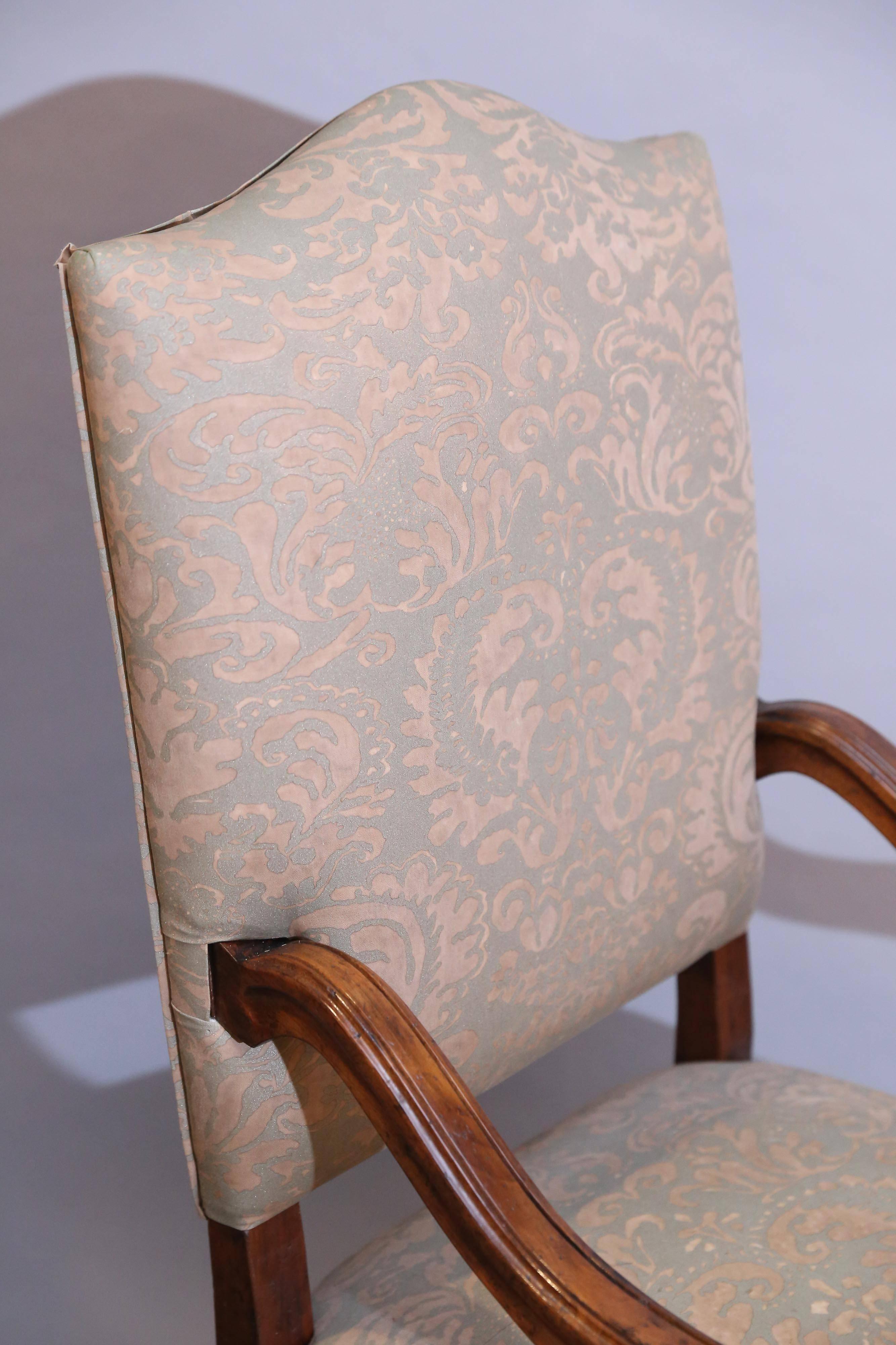 Set of Eight French Louis XIV-Style Walnut Dining Chairs Upholstered in Fortuny For Sale 1