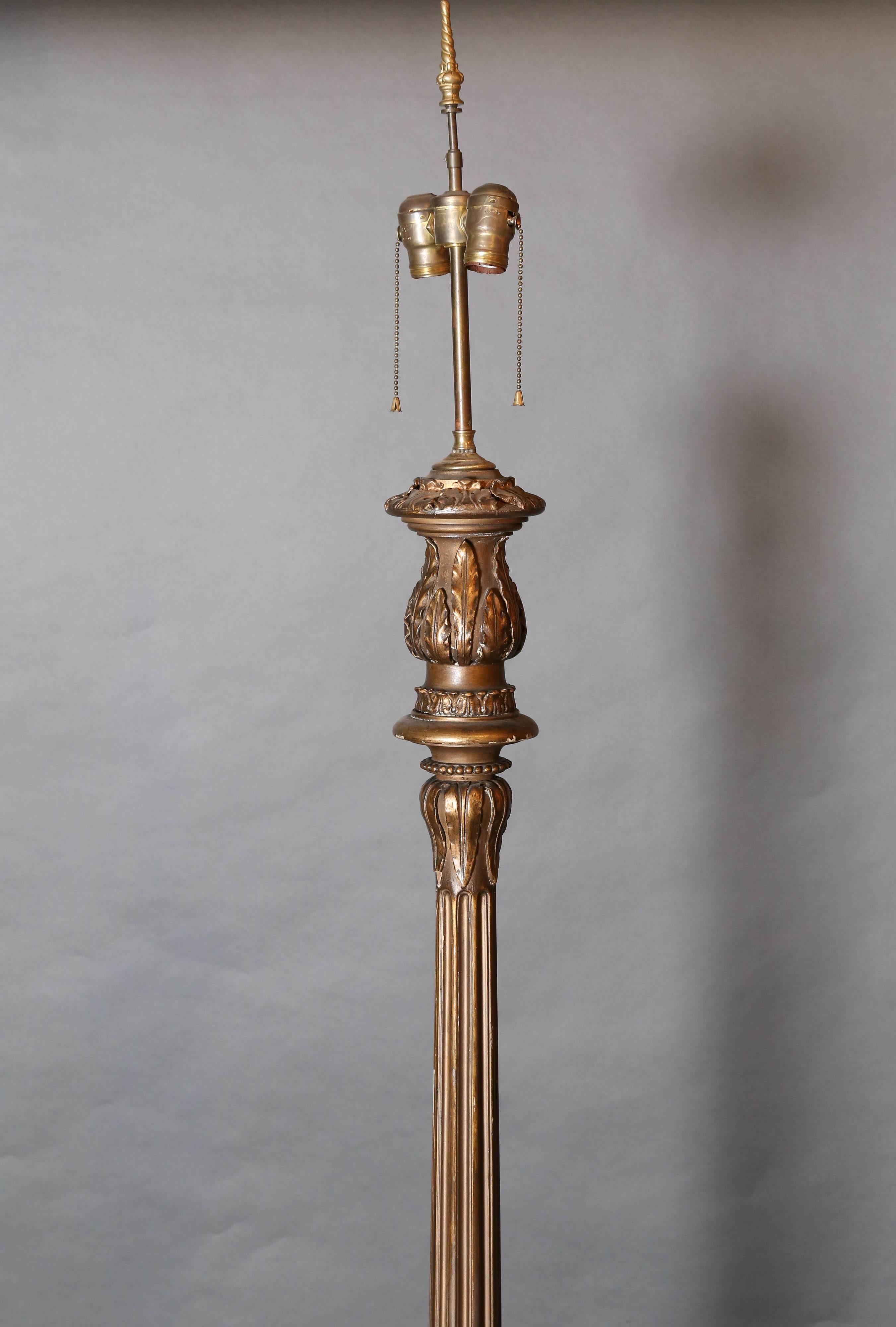 Wood Carved and Gilt Neoclassical Floor Lamp In Fair Condition For Sale In Houston, TX