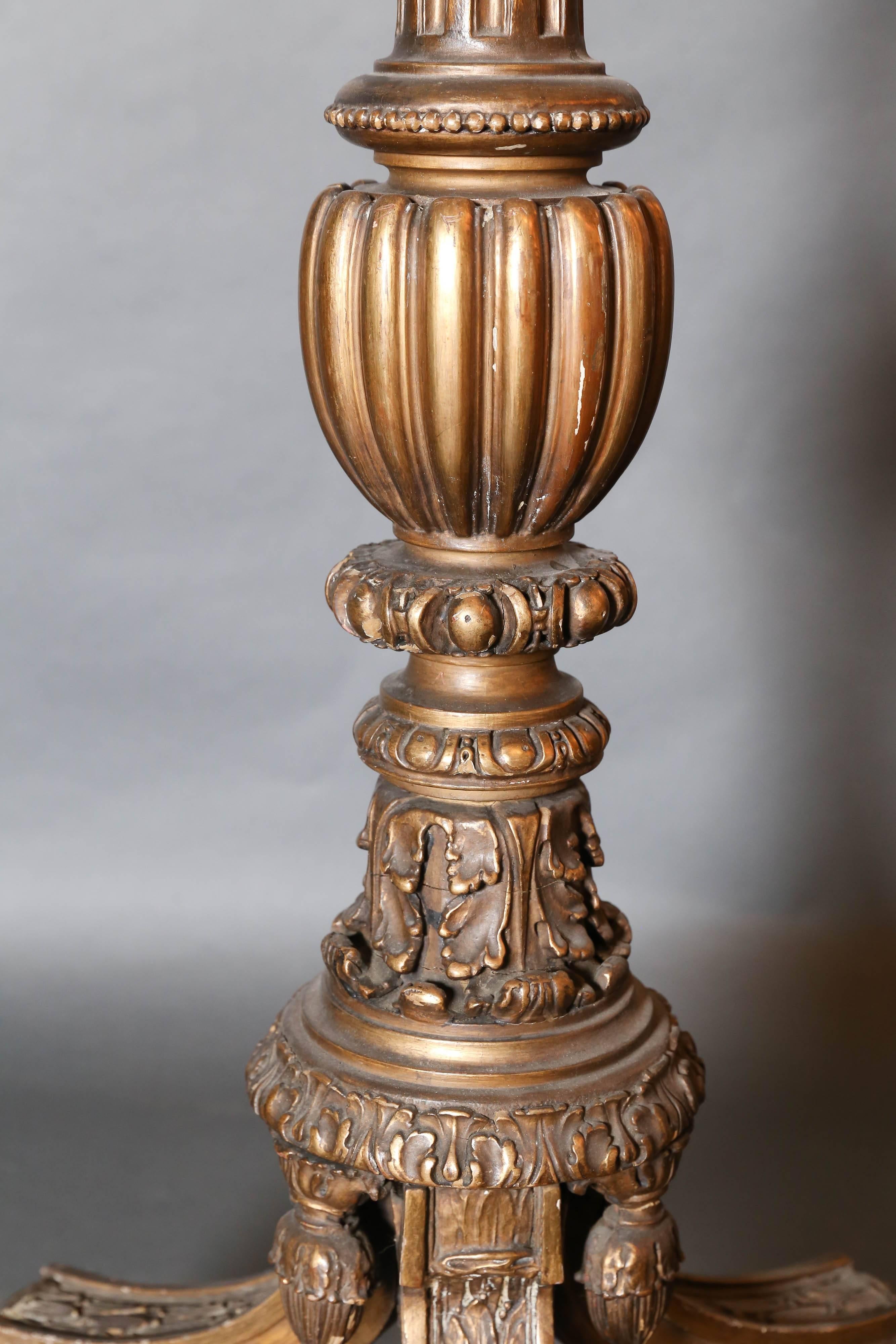 Wood Carved and Gilt Neoclassical Floor Lamp For Sale 3