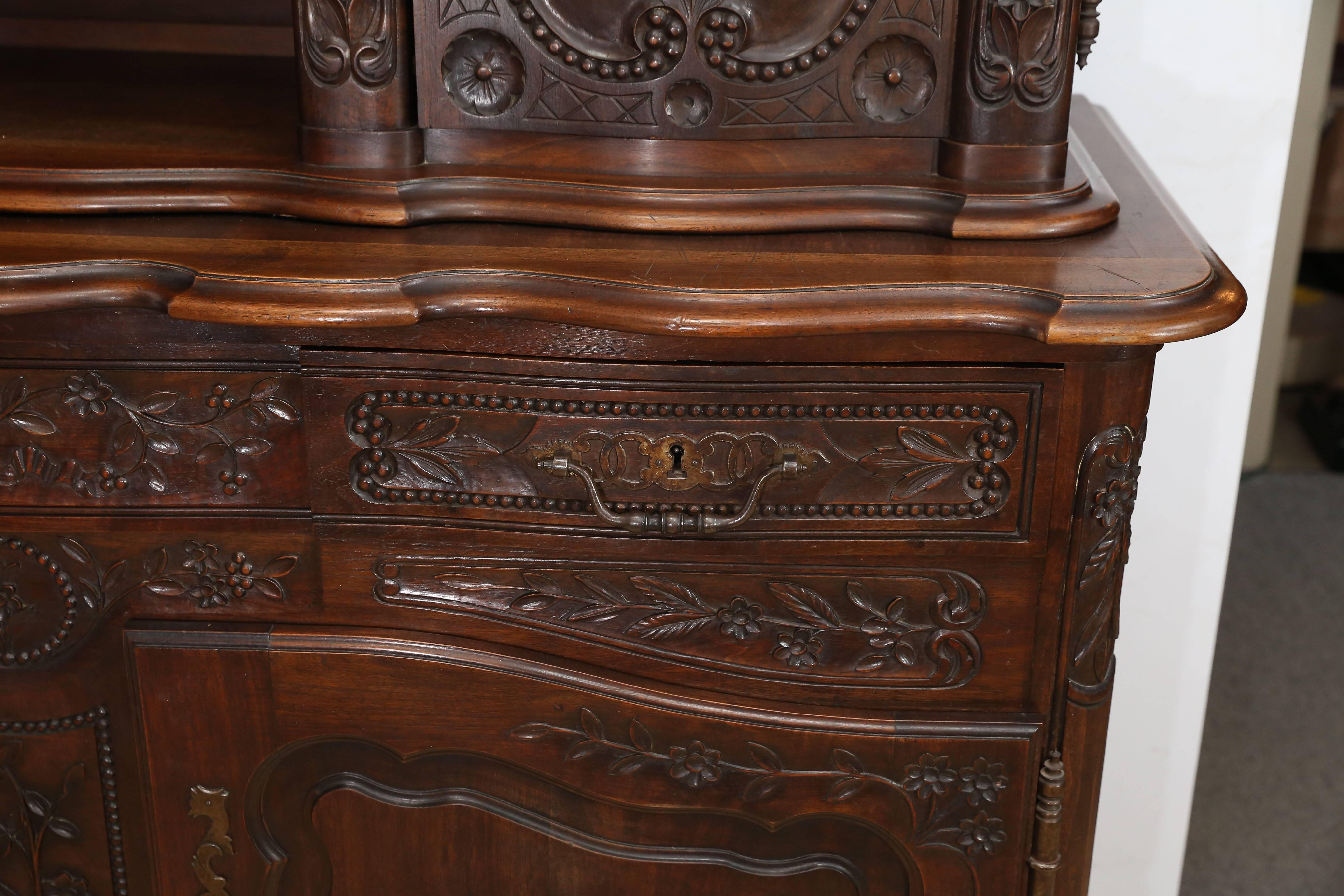 Louis XV French Mahogany Vaisselier For Sale