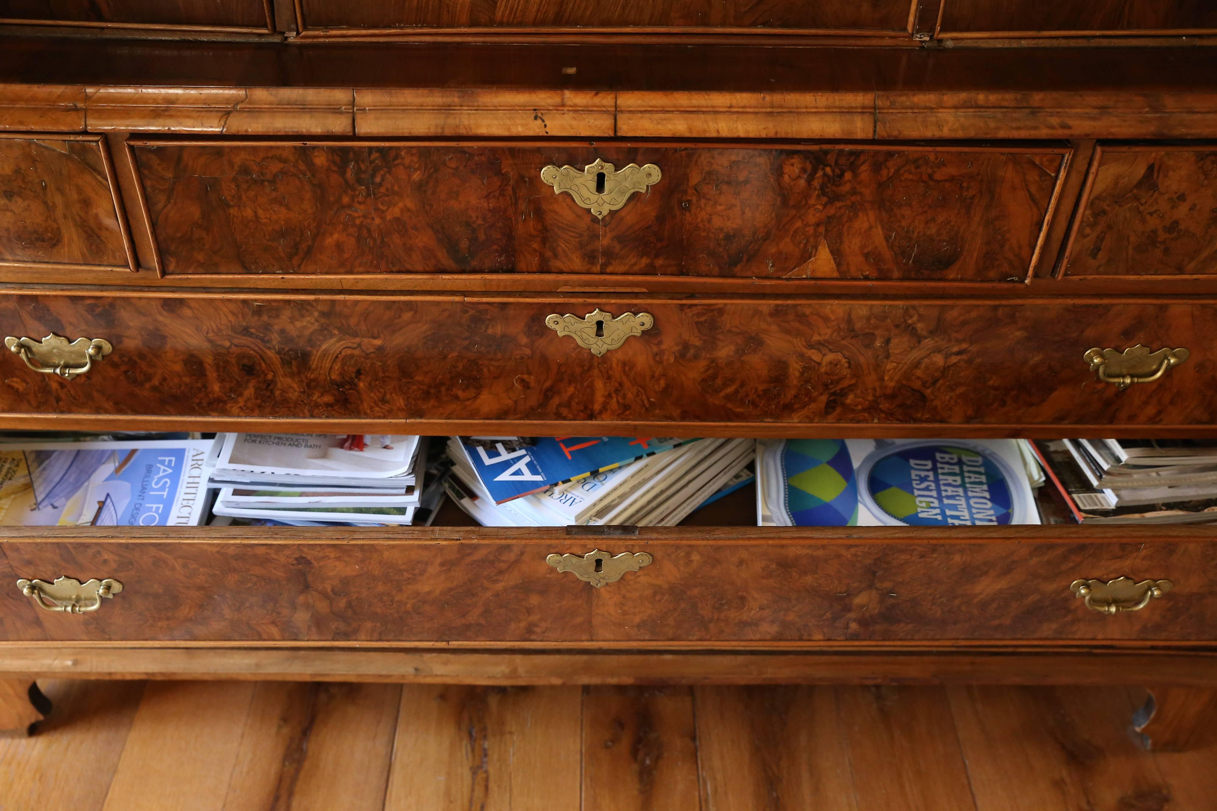 Georgian  18th Century Dutch Burl Walnut Linen Press For Sale