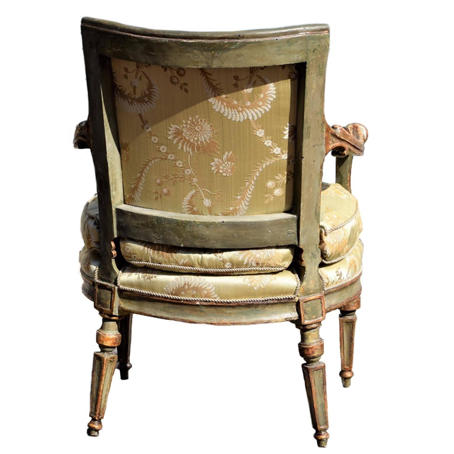 Grand Tour 18th Century Venetian Neoclassical Painted and Parcel-Gilt Fauteuil