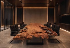 Mesa de conferencias Kauri Pieza única 97 - Madera de raíz de una sola pieza, objeto escultórico