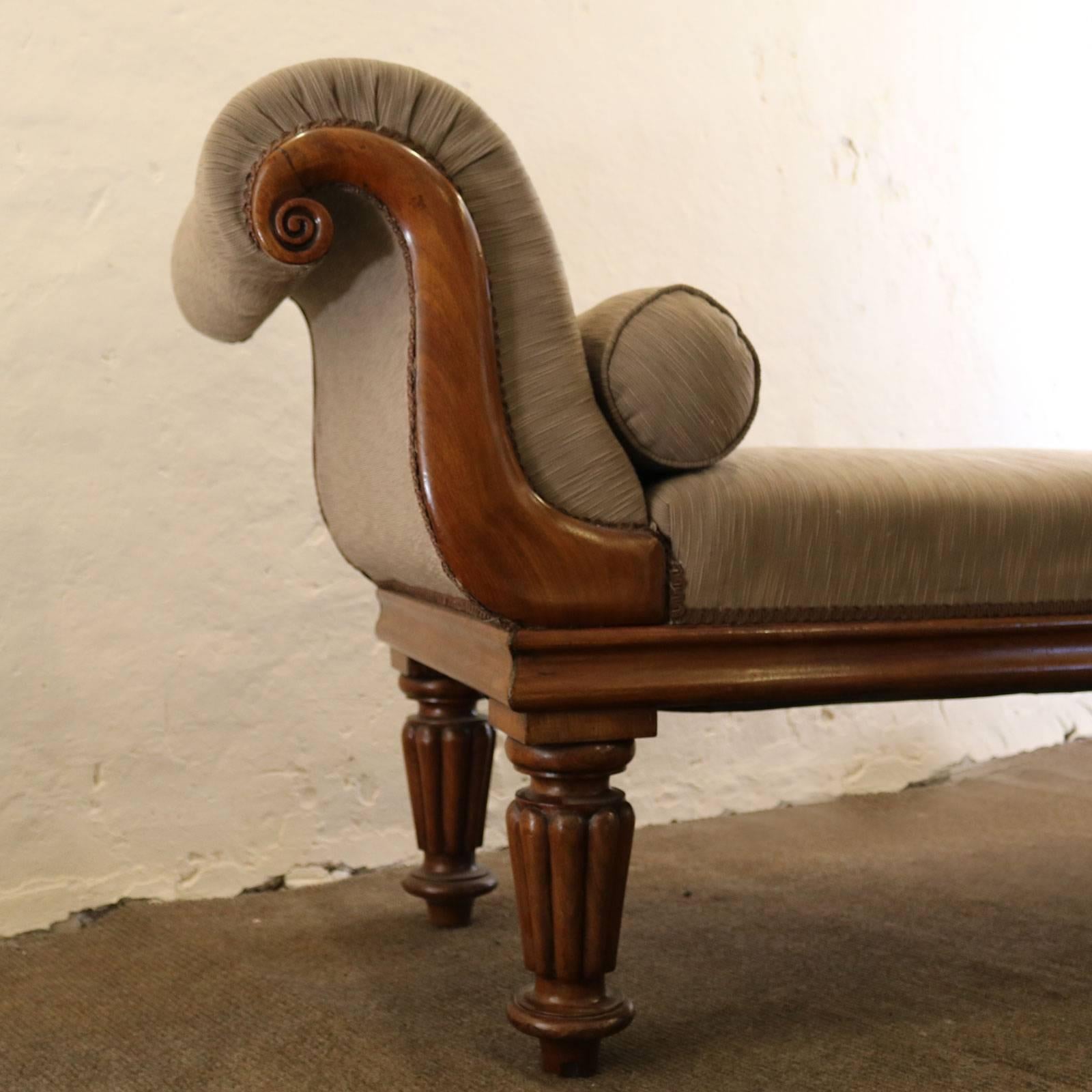 Victorian Mahogany Chaise Longue, WS8