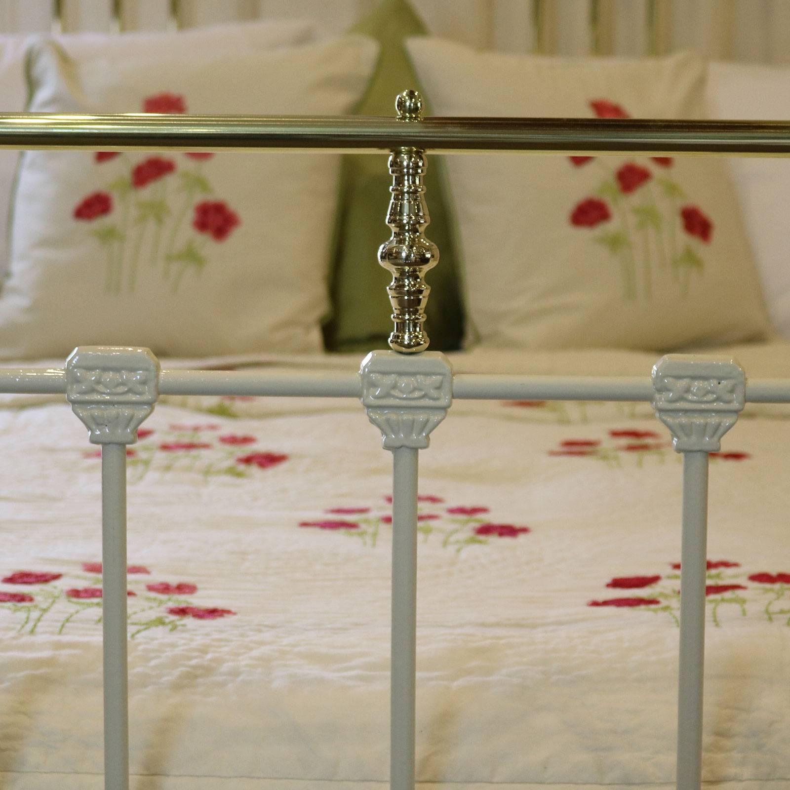 19th Century Wide Brass and Iron Bed in Cream, MK81