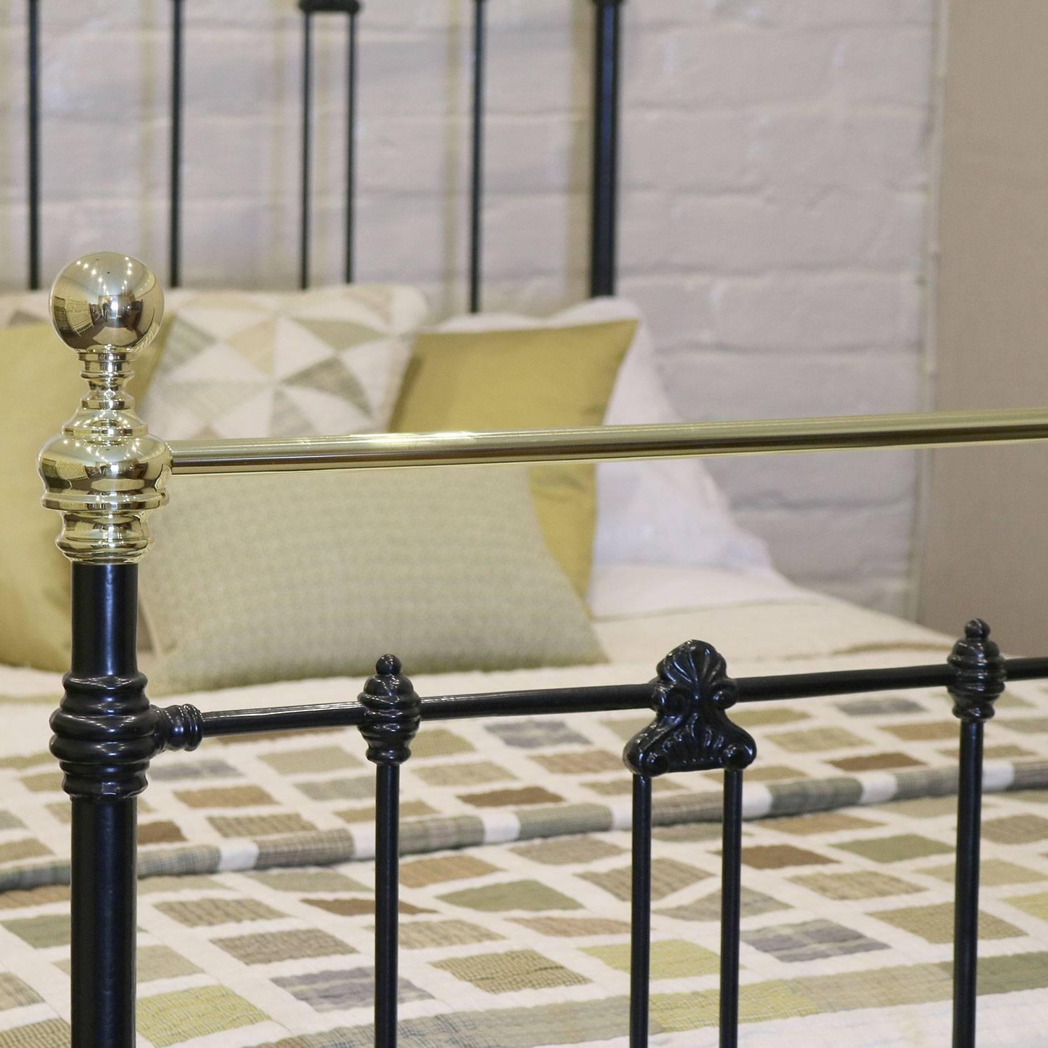 English Double Brass and Iron Bed in Black MD45