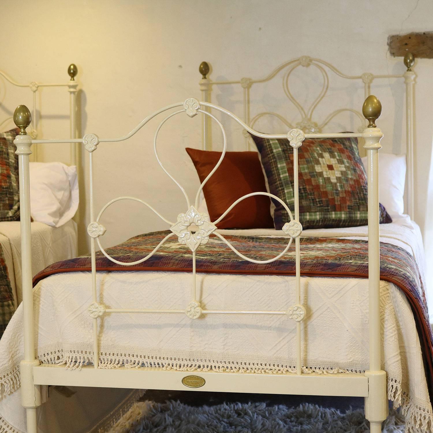 Victorian Matching Pair of Twin Iron Single Beds, MPS21