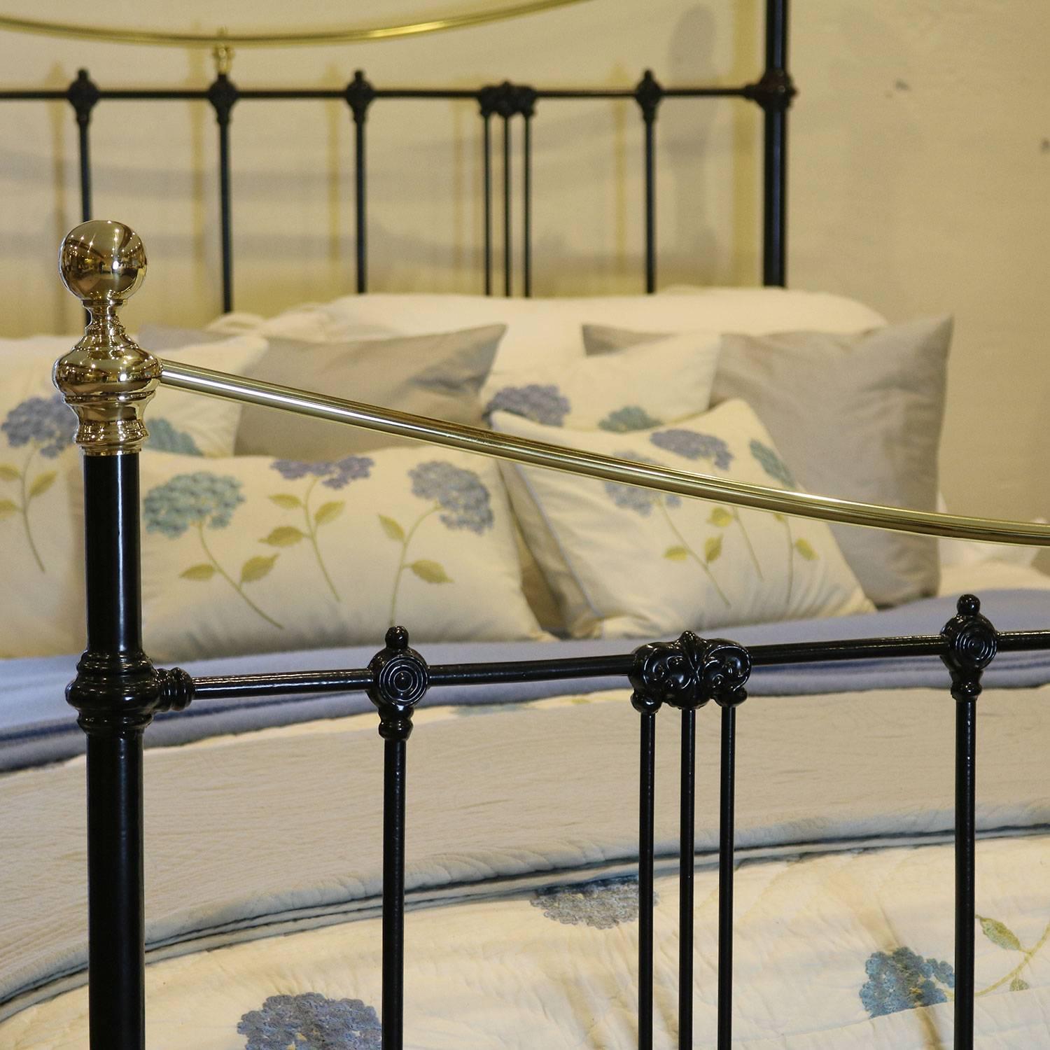 Art Nouveau Brass and Iron Bed Finished in Black MK93
