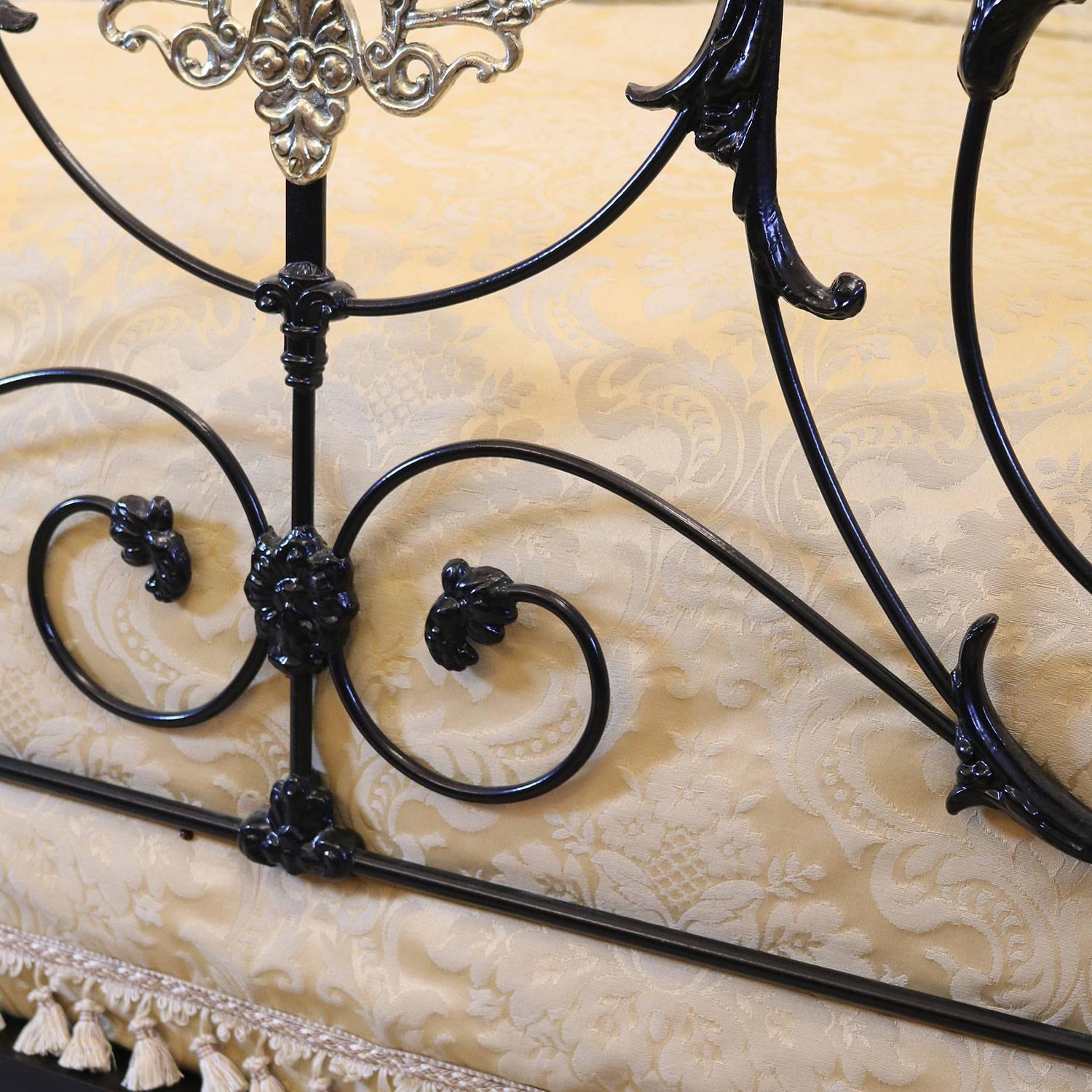 Six Foot Wide Black Four Poster Bed ALH5 1