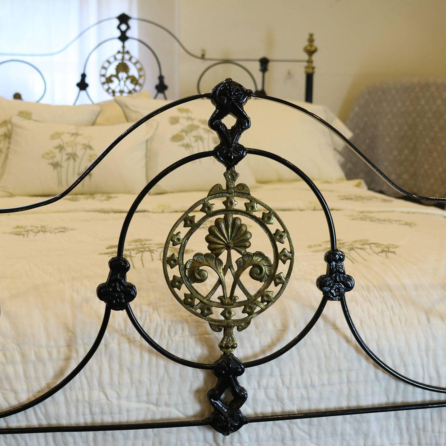 Cast Iron Bed in Black MK105 In Excellent Condition In Wrexham, GB