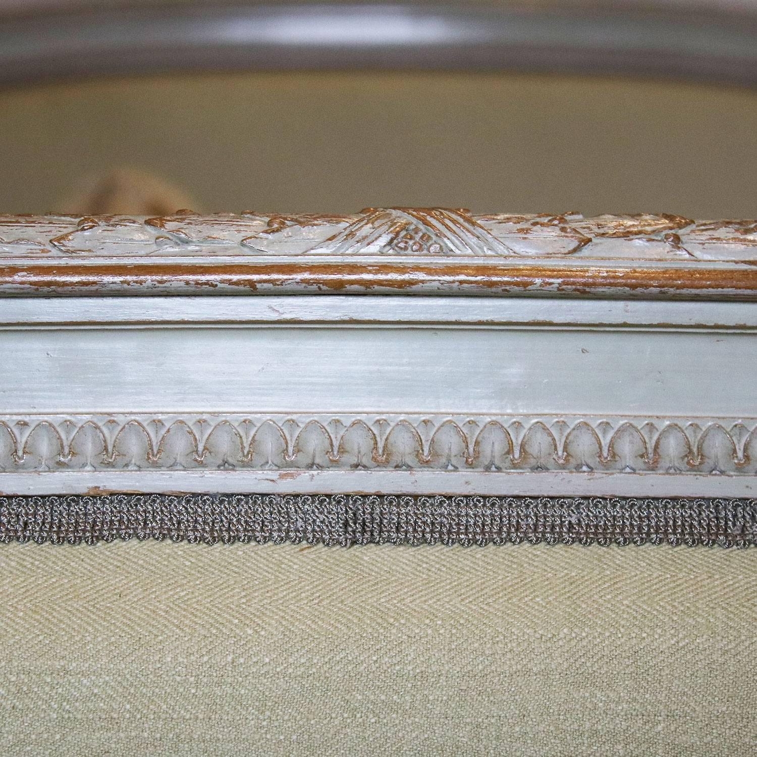 Upholstered Louis XVI Style Bed with Painted Frame, WK87 In Excellent Condition In Wrexham, GB