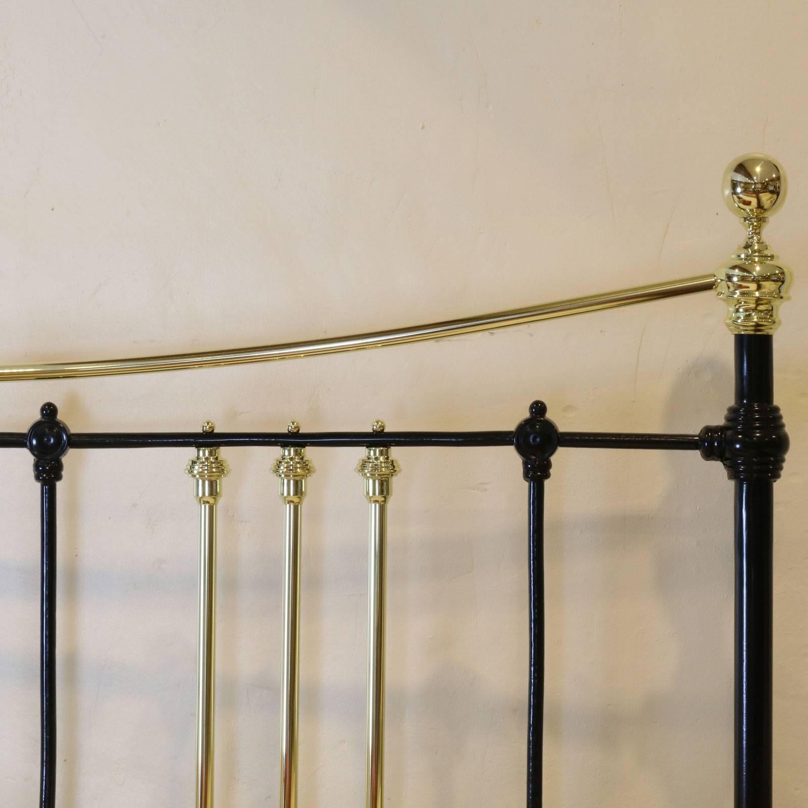 English Black Platform Low End Bed  - MK65