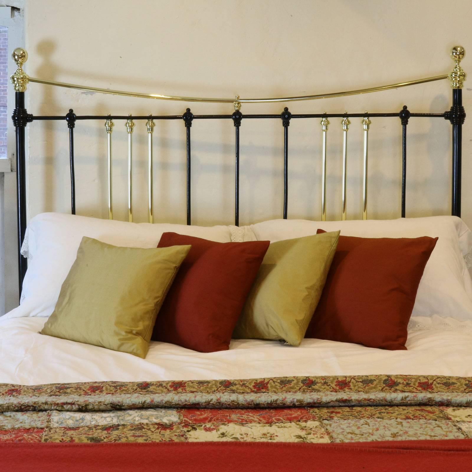 Victorian Black Platform Low End Bed  - MK65