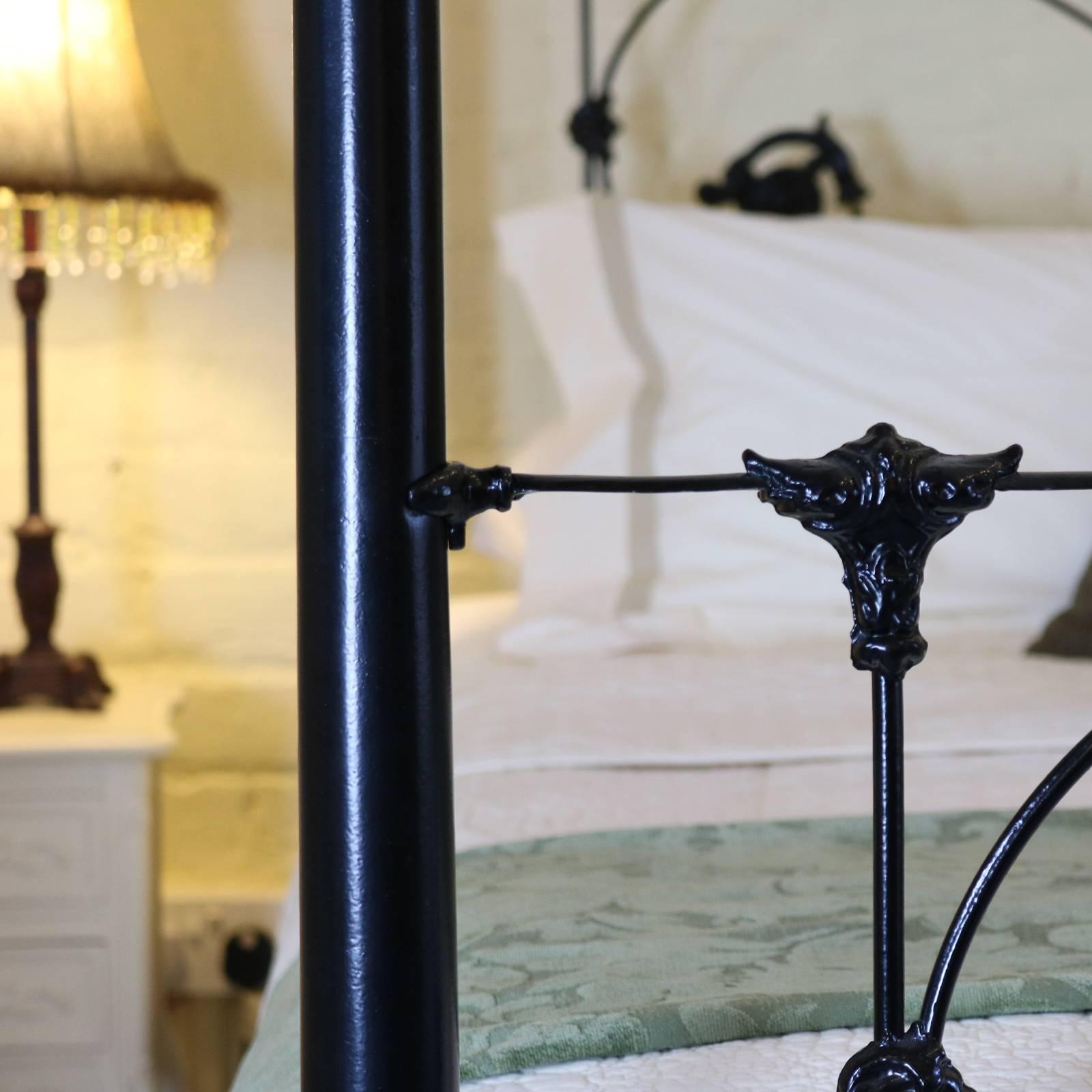 Cast Iron Four Poster Bed In Excellent Condition In Wrexham, GB