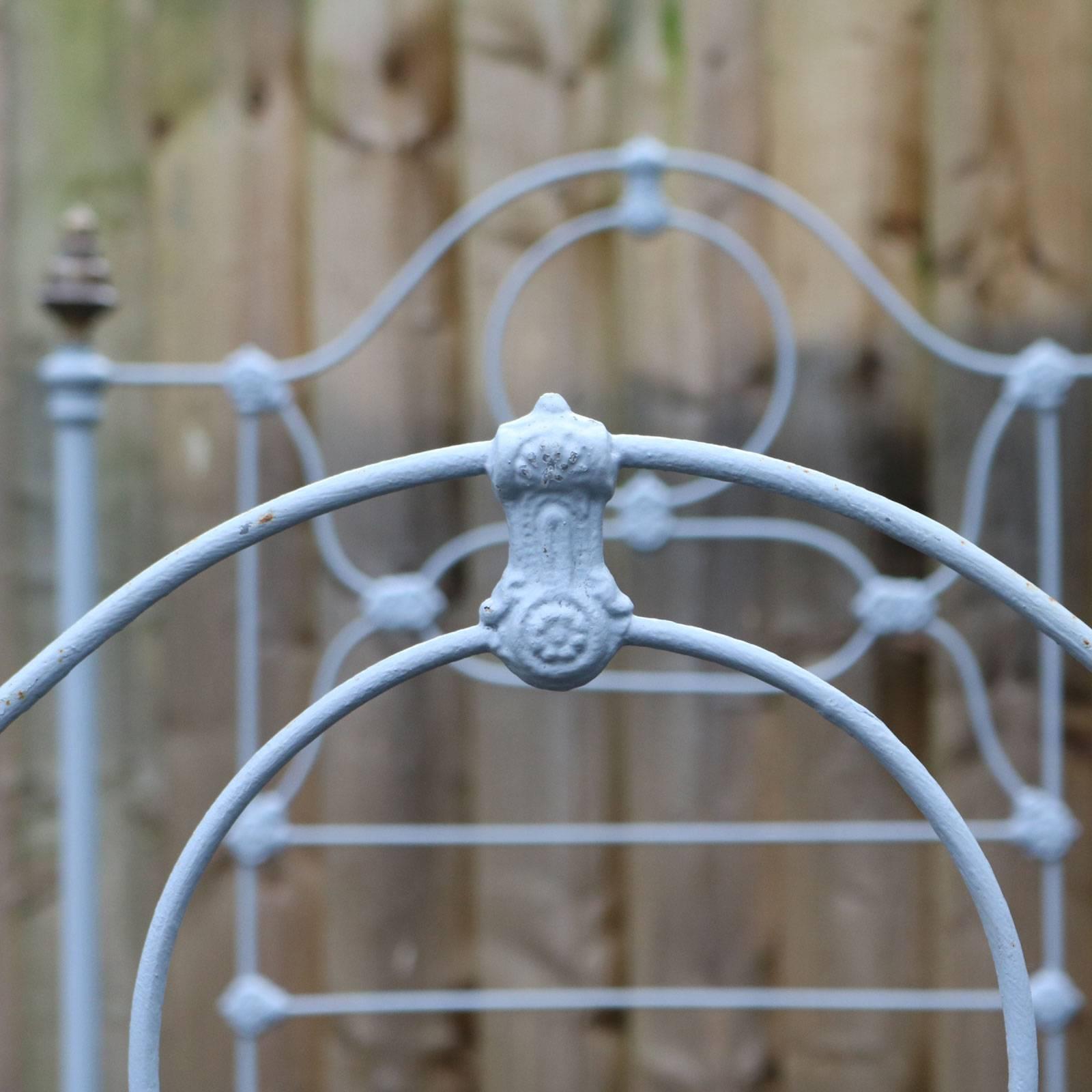 English Single Cast Iron Bed