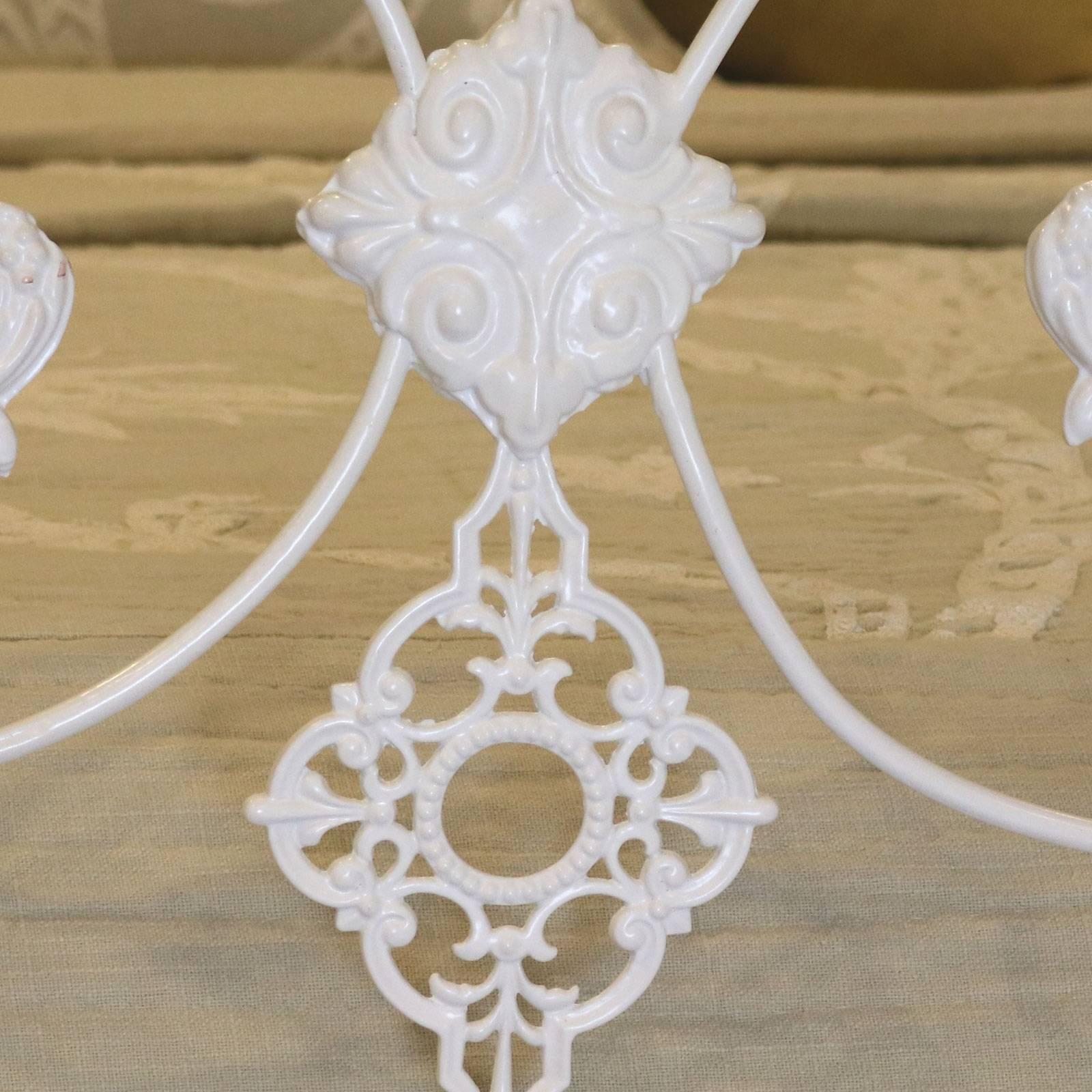 Mid-Victorian Cast Iron Bed in White 1