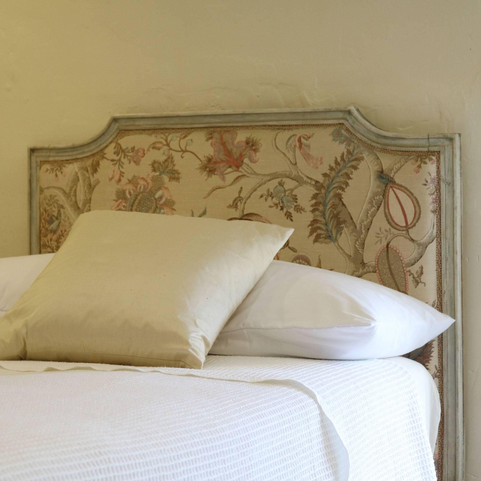 twin bed in french