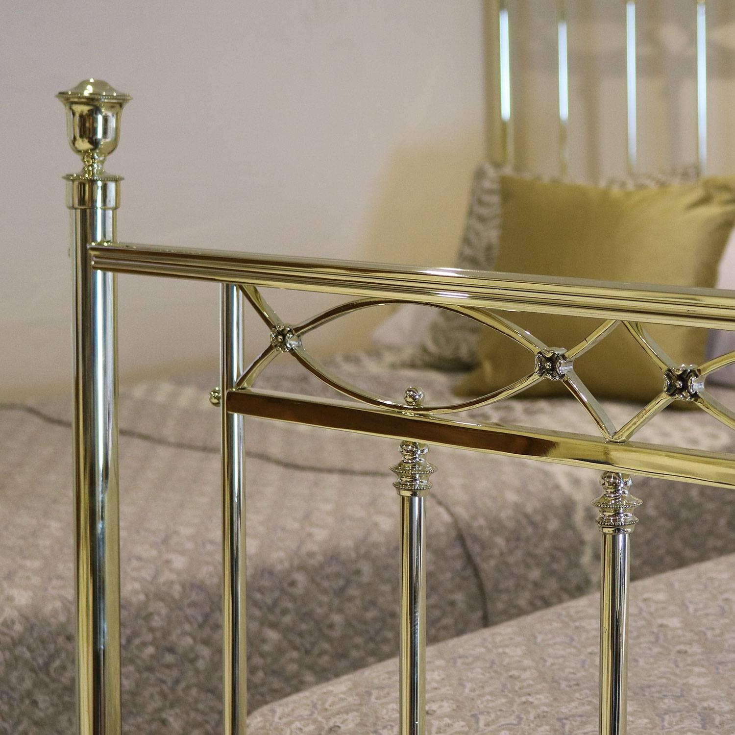 Matching Pair of Twin Brass Beds MPS20 In Excellent Condition In Wrexham, GB