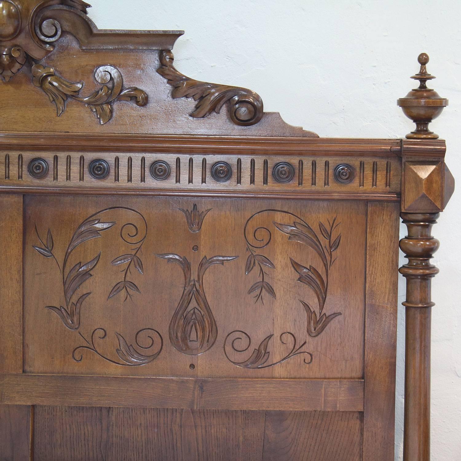 Carved Walnut Renaissance Style Bed, WK88 1
