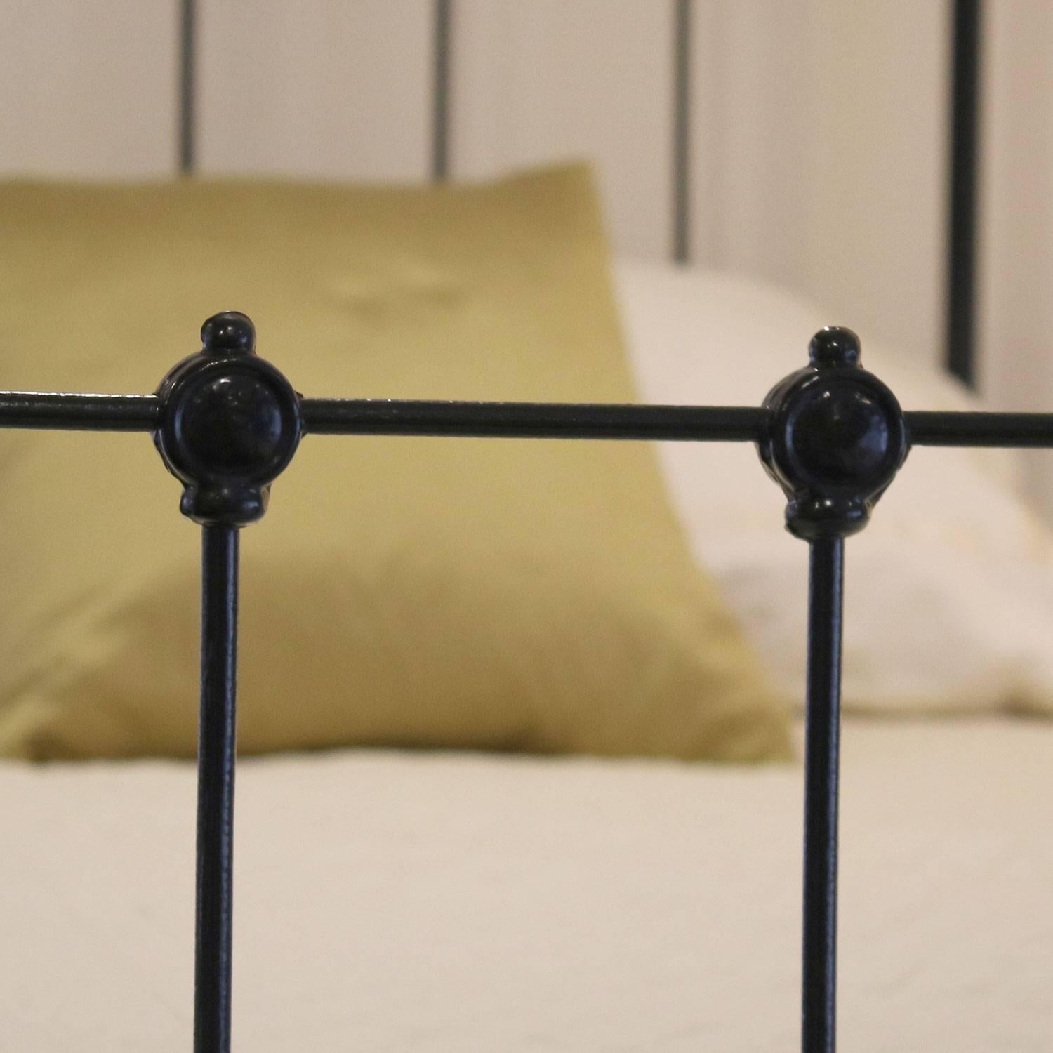 Matching Pair of Twin Brass and Iron Beds MPS24 In Good Condition In Wrexham, GB