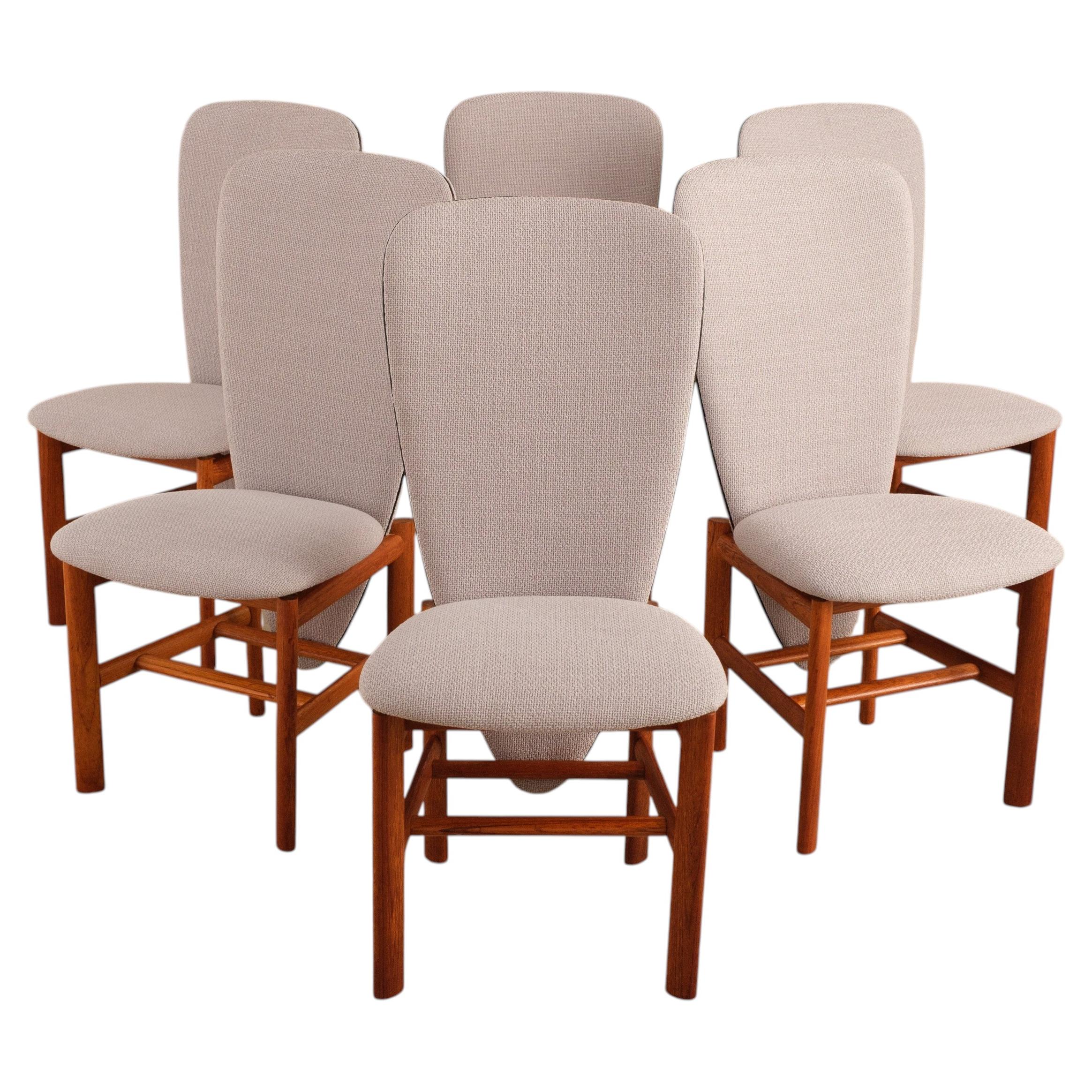 Lot vintage de 6 chaises de salle à manger à dossier haut en teck de la marque Skovby Møbelfabrik, années 1960 en vente
