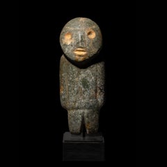 Idole anthropomorphe. Mezcala, État de Guerrero, Mexique. 350-100 av. J.-C. 20 cm.