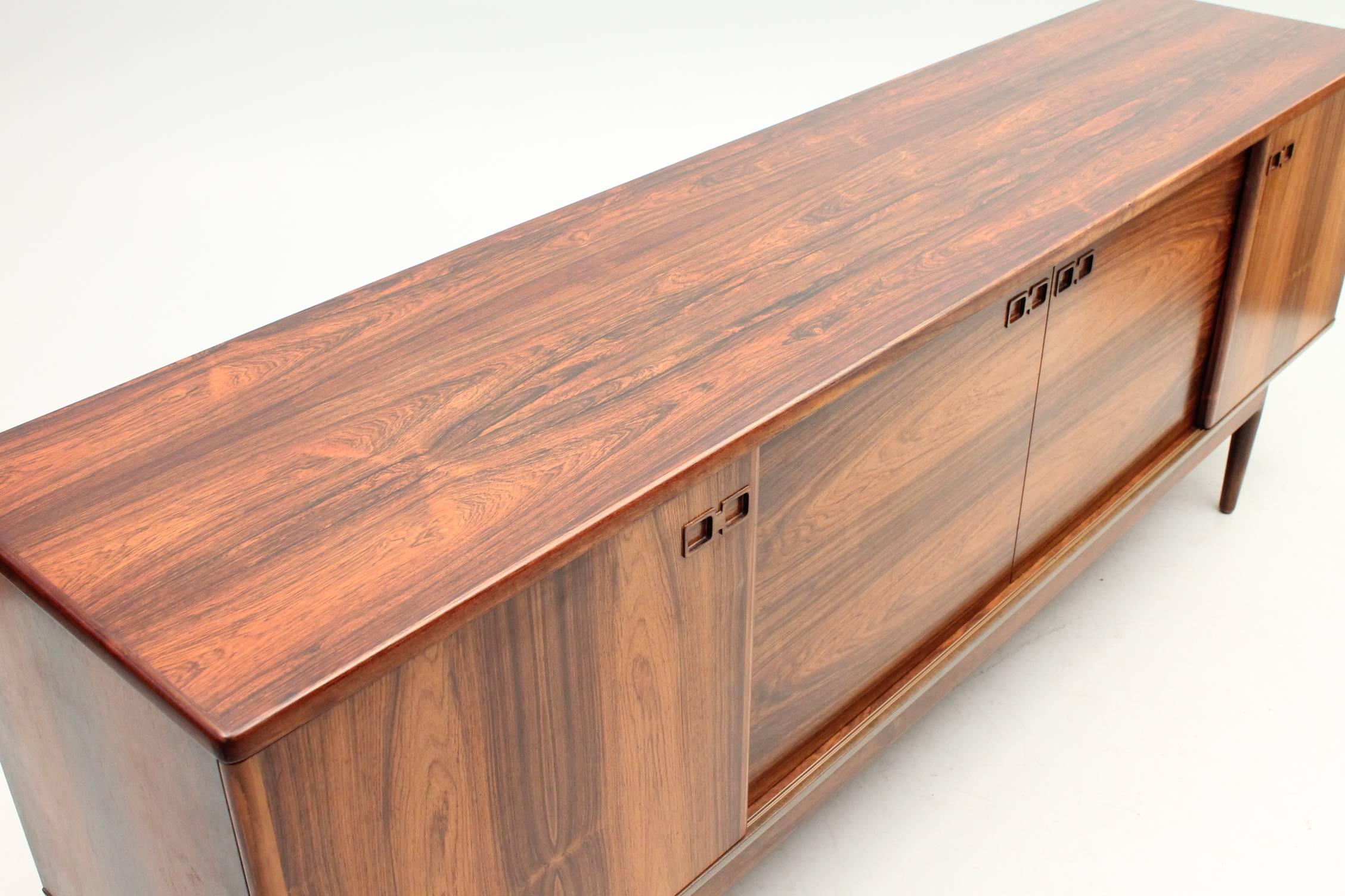 Late 20th Century Rosewood Credenza by Ib Kofod-Larsen for Faarup Møbelfabrik, Scandinavian Modern For Sale