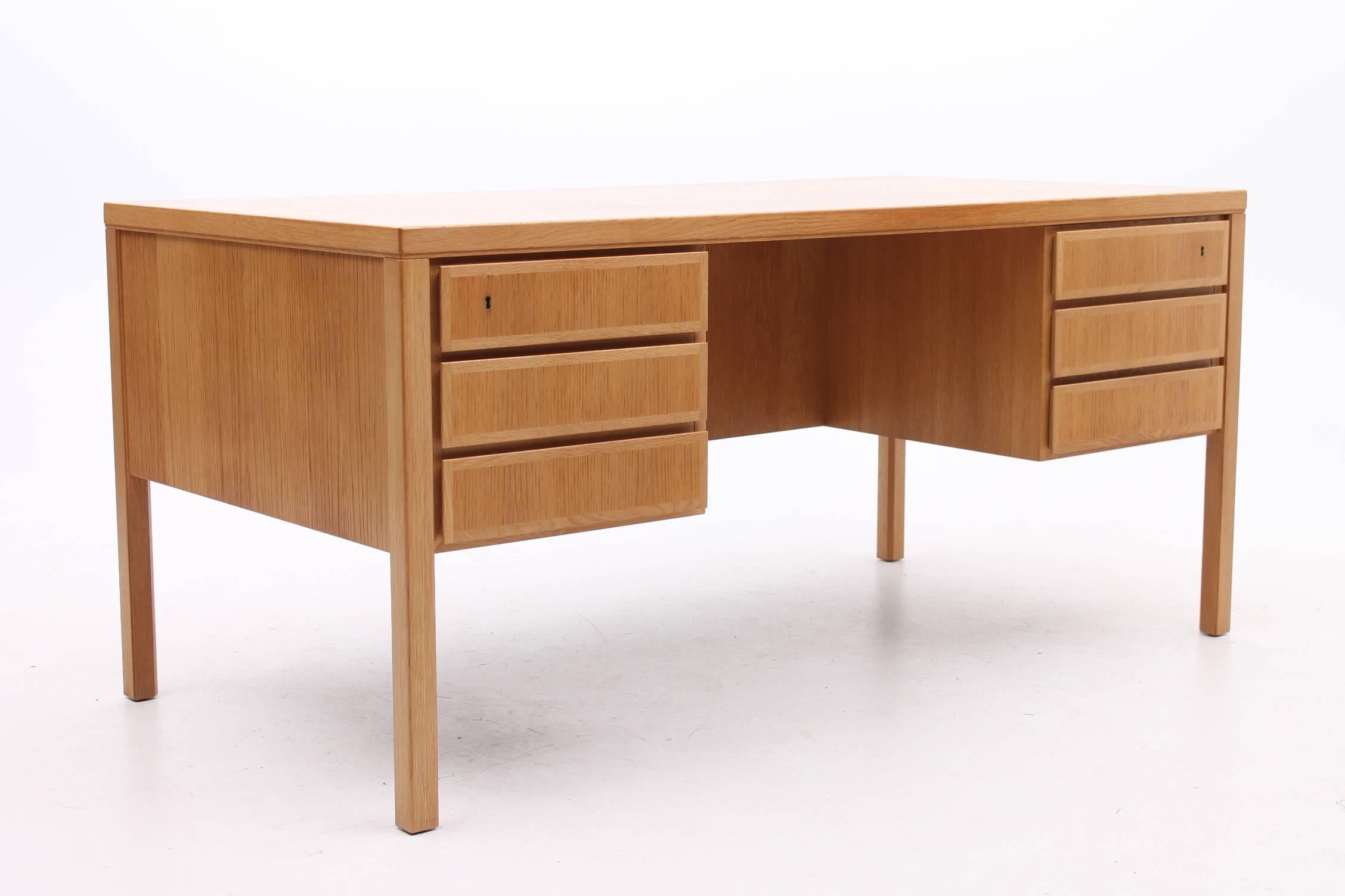 Scandinavian Modern Oak Desk by Gunni Omann for Omann Jun Møbelfabrik