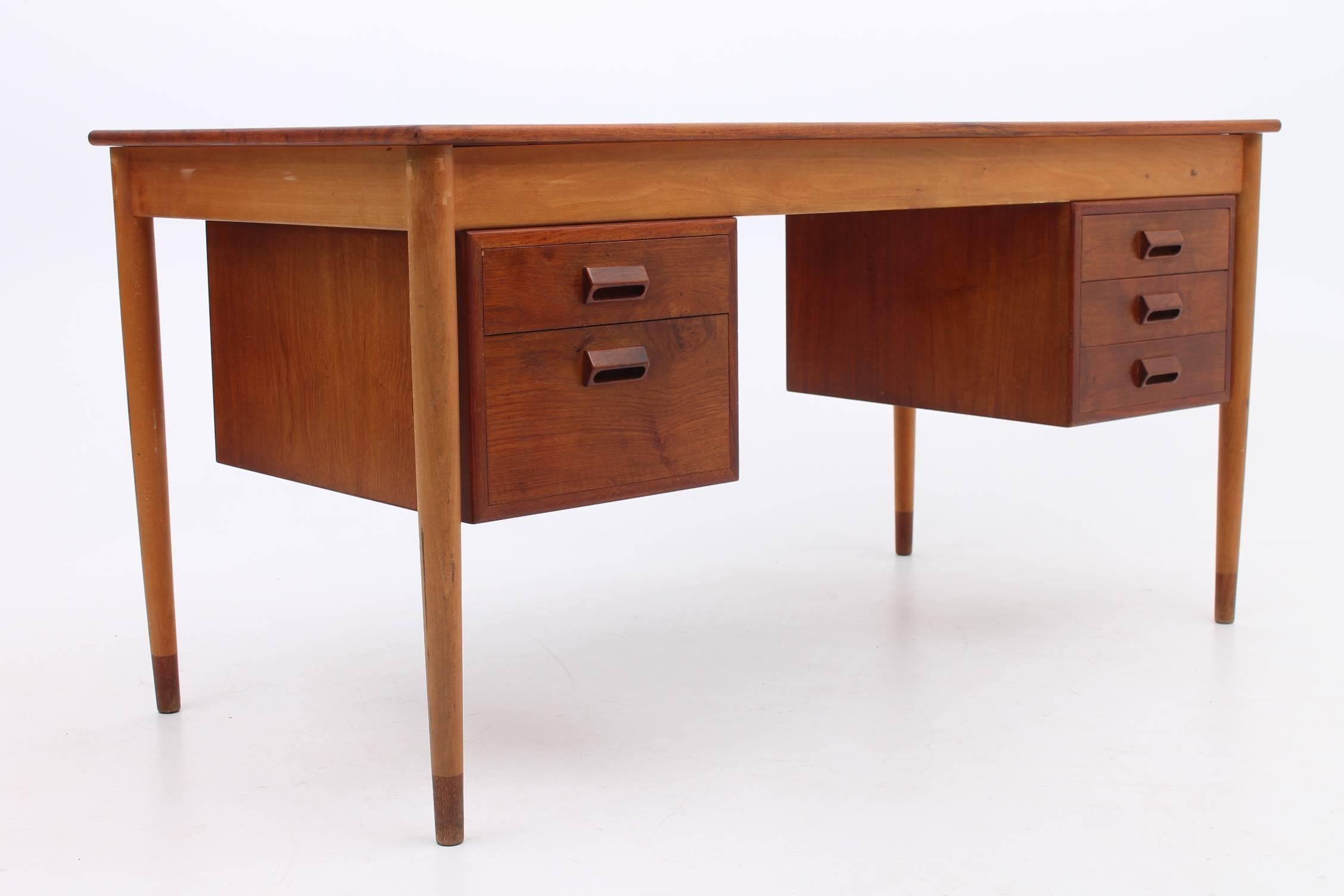 Teak/ Beech Desk by Børge Mogensen for Søborg Møbelfabrik, Scandinavian Modern For Sale 2