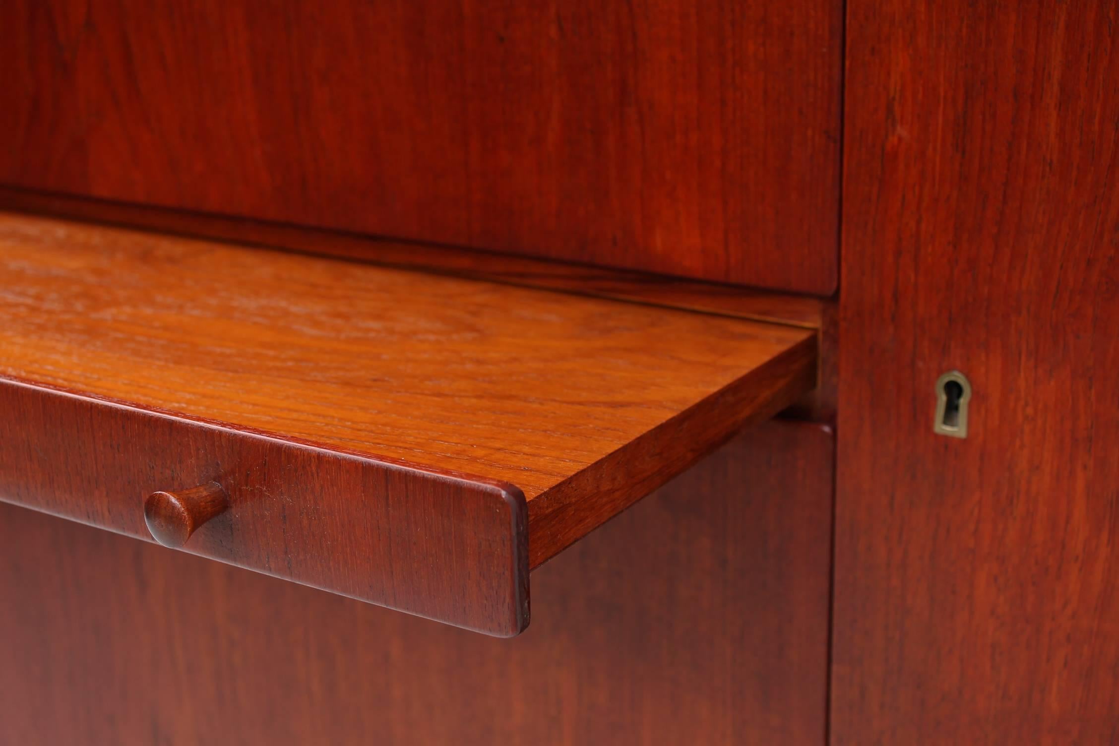 Rare Teak and Beech Cabinet/Wardrobe by Finn Juhl for Bovirke, 1950s In Excellent Condition For Sale In Houston, TX