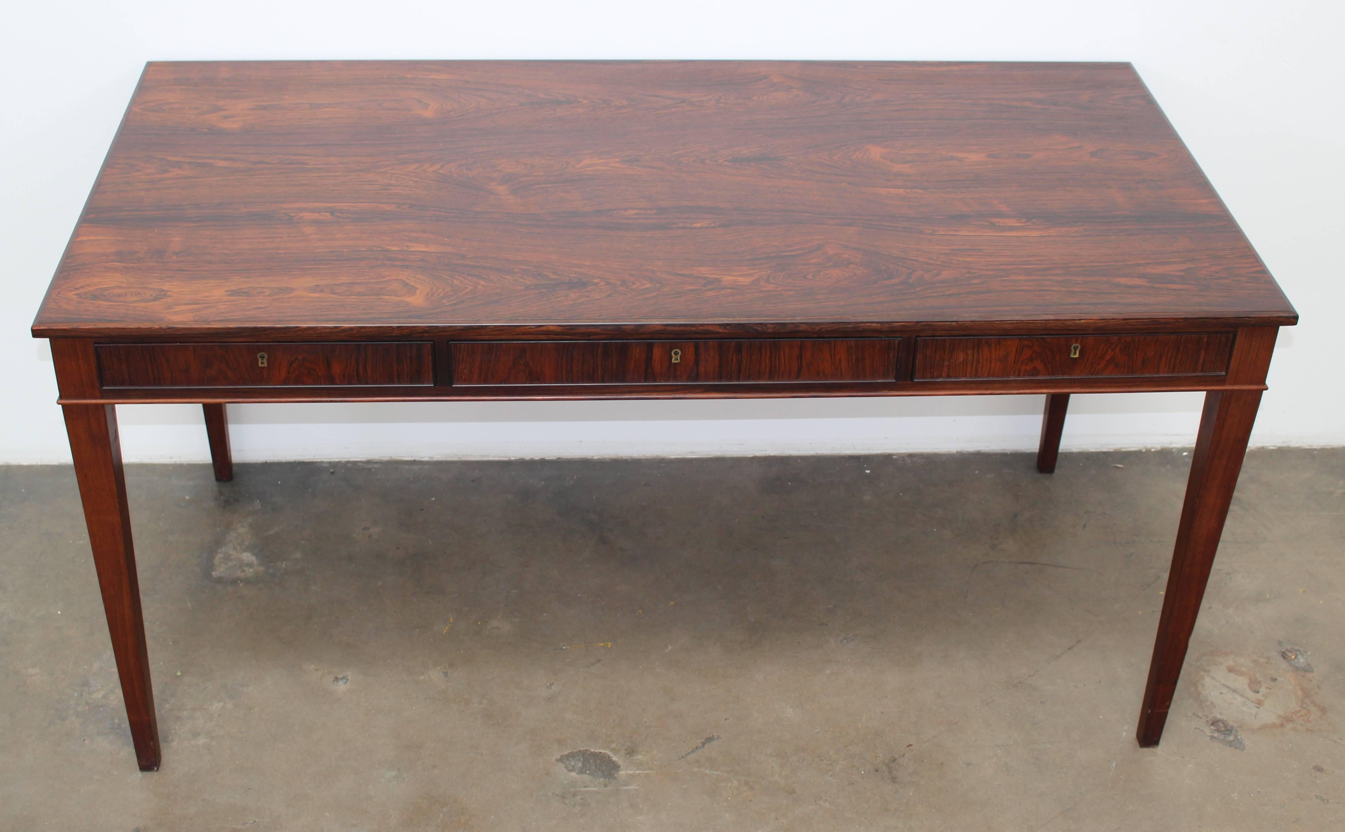 Minimalist Rosewood Desk in the Style of Frits Henningsen, Danish, Mid-Century For Sale 2
