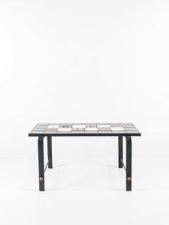 Roger Capron (attribué à) - Table basse en métal et céramique, vers 1950