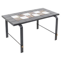 Roger Capron (attribué à) - Table basse en métal et céramique, vers 1950