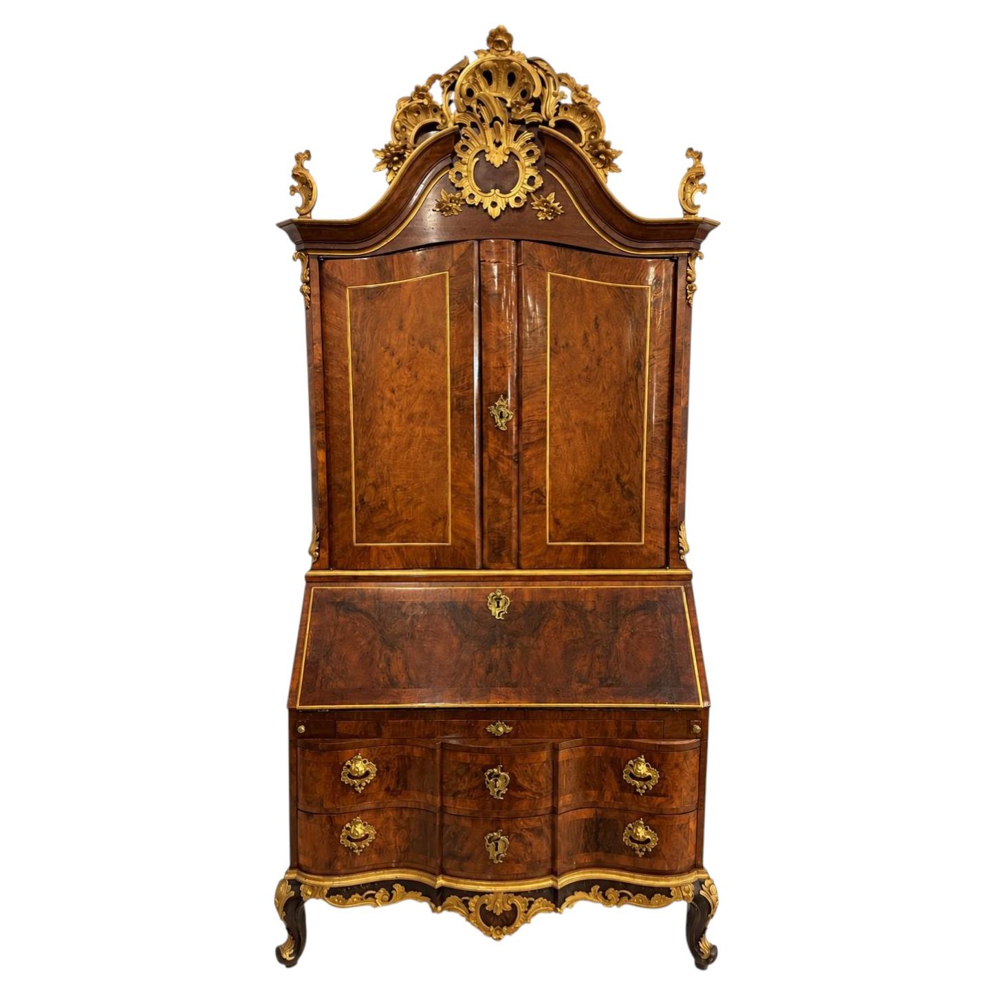 Masterful Copenhagen Walnut Bureau Cabinet, Circa 1745, Attr. Ortmann For Sale