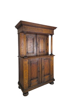 German Neo-Renaissance Oak and Walnut Buffet, 19th Century