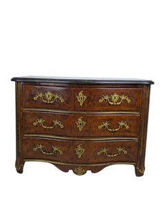 Élégante commode de style Régence, attribuée à François Mondon (1694-1770)