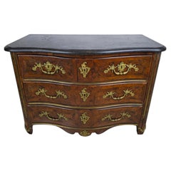 Élégante commode de style Régence, attribuée à François Mondon (1694-1770)